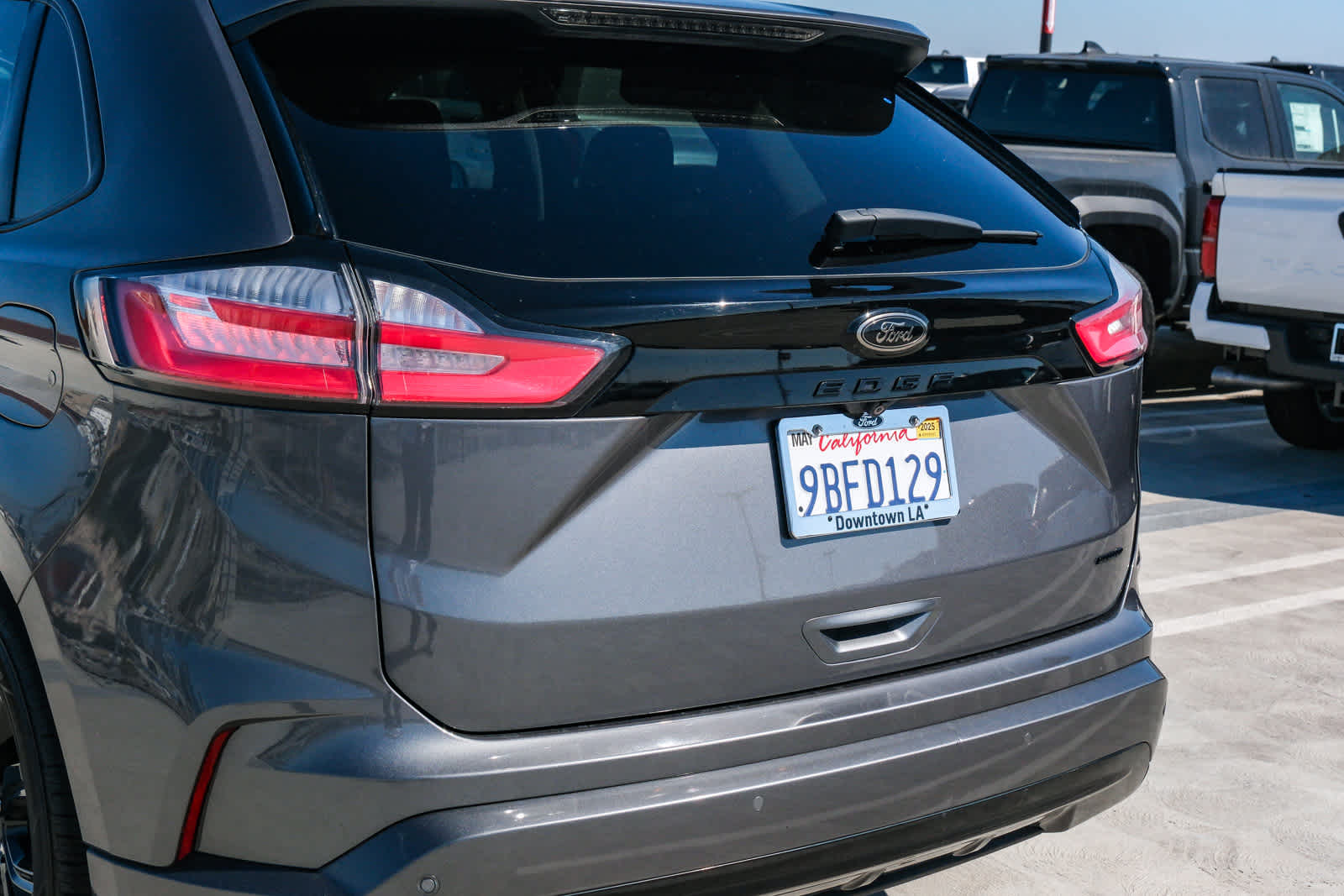Thumbnail: 2022 Ford Edge - 8