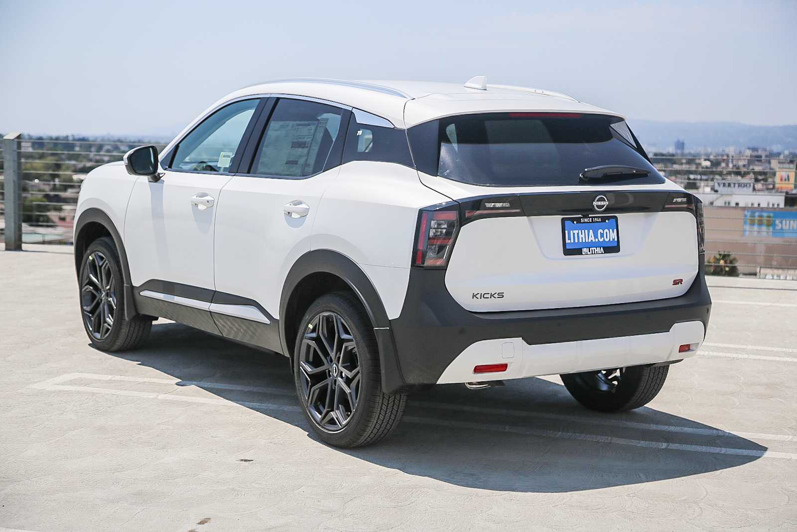 Thumbnail: 2026 Nissan Kicks - 8