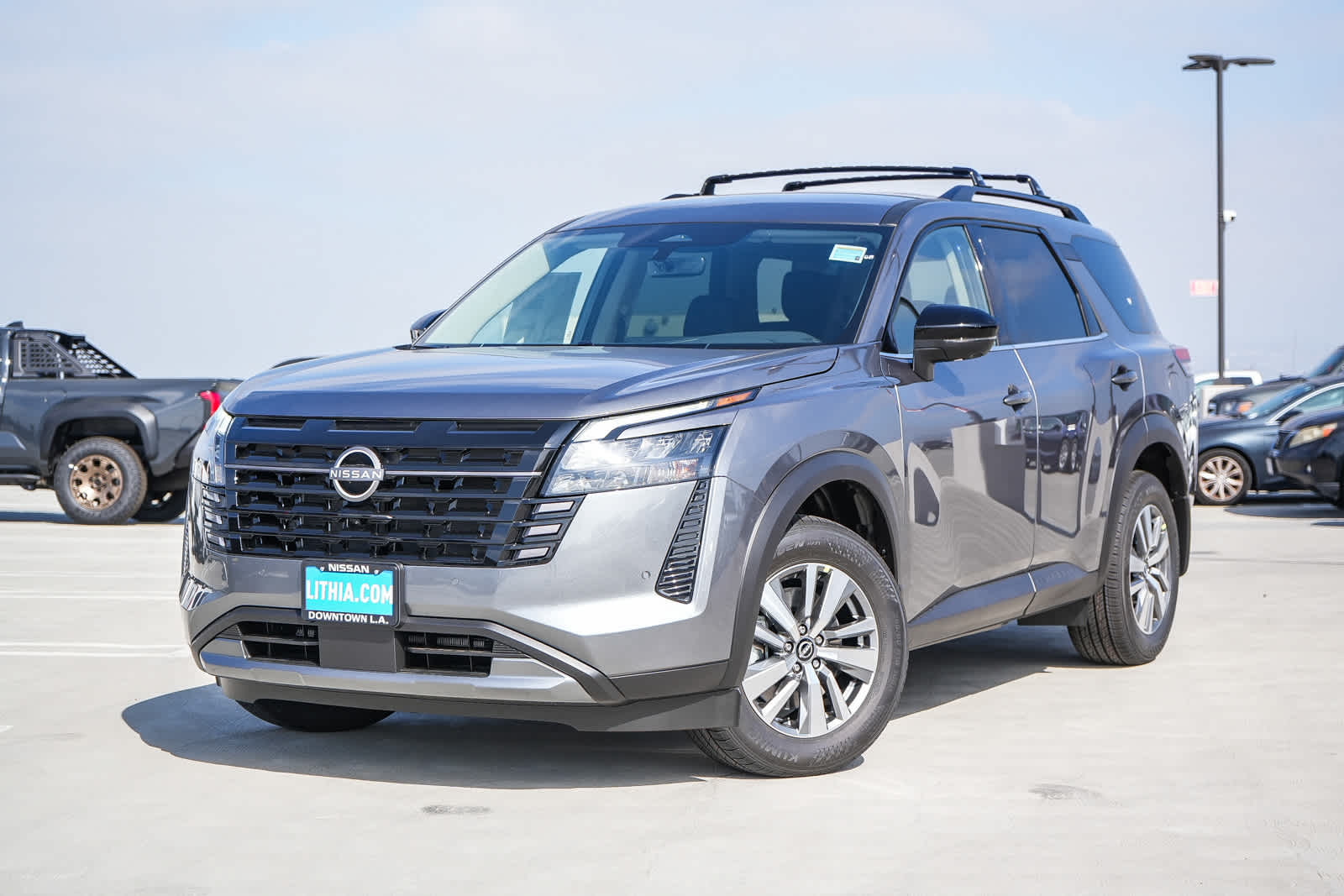 Thumbnail: 2026 Nissan Pathfinder - 1