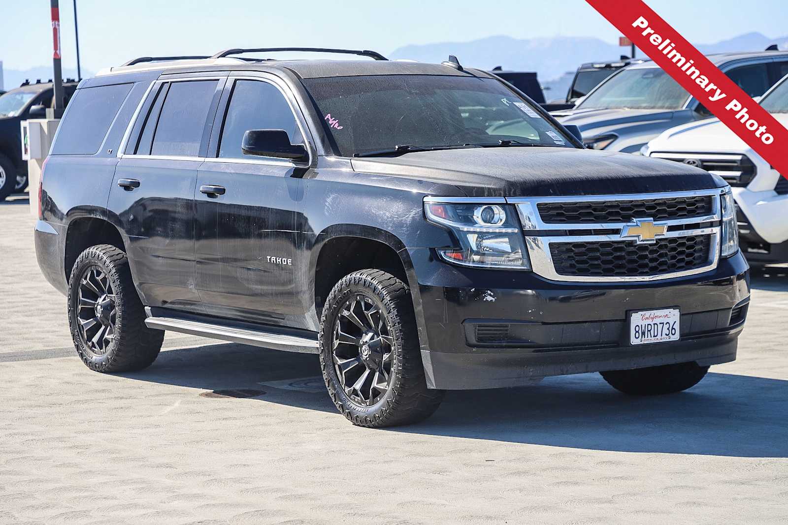 Thumbnail: 2017 Chevrolet Tahoe - 3