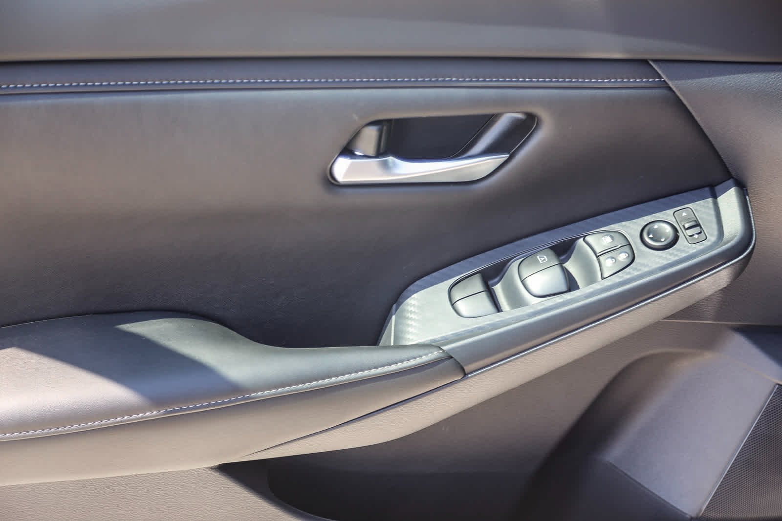 Thumbnail: 2025 Nissan Sentra - 19