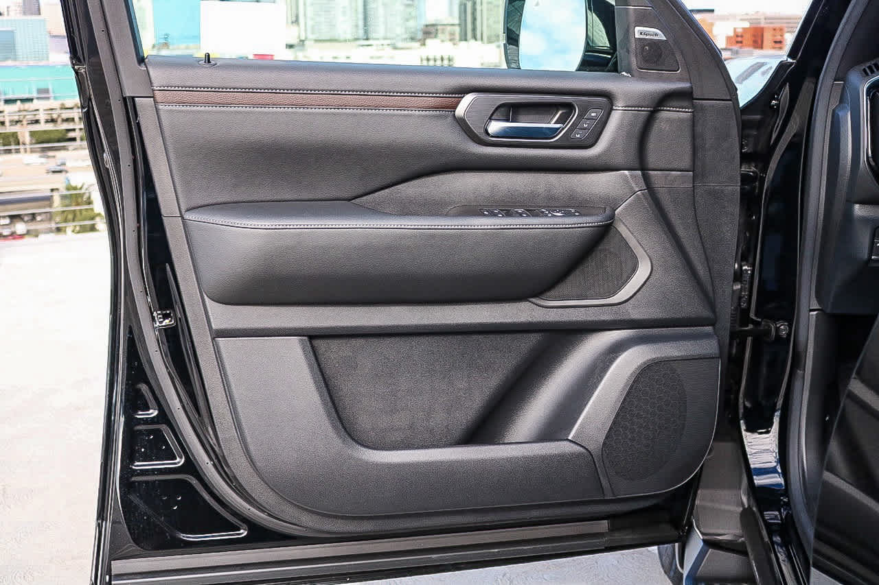 Thumbnail: 2026 Nissan Armada - 25