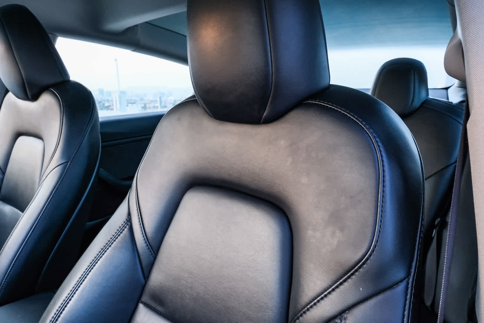 Thumbnail: 2023 Tesla Model 3 - 19