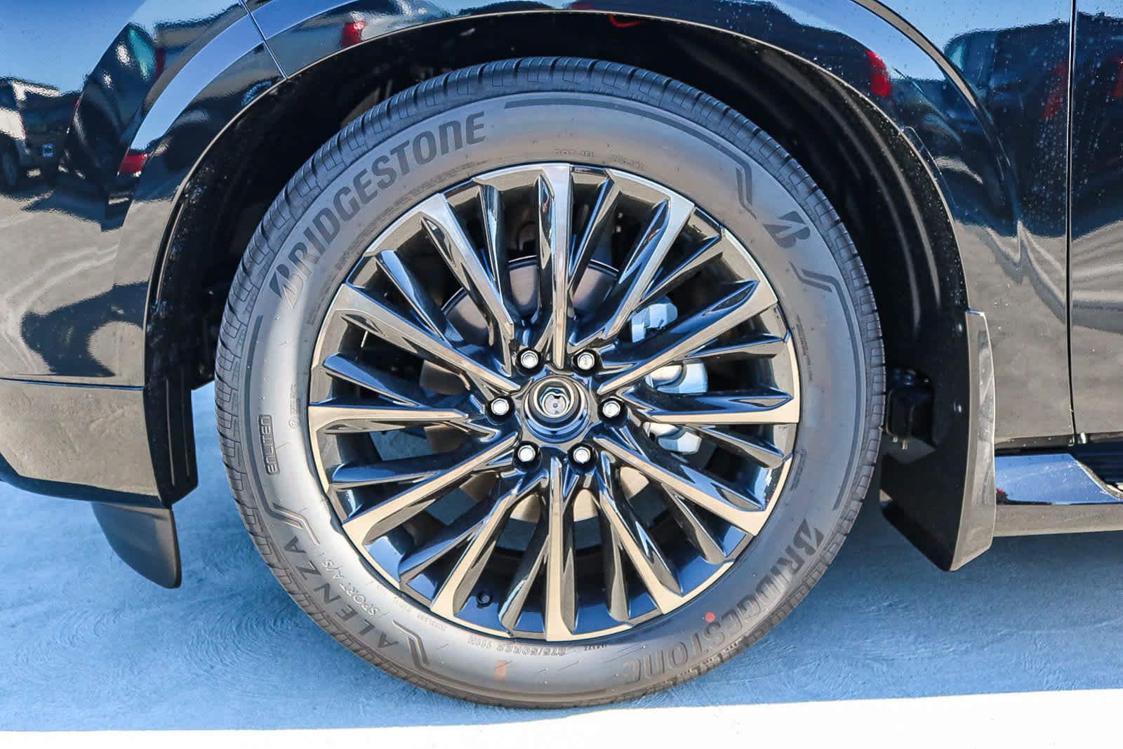 Thumbnail: 2026 INFINITI QX80 - 11