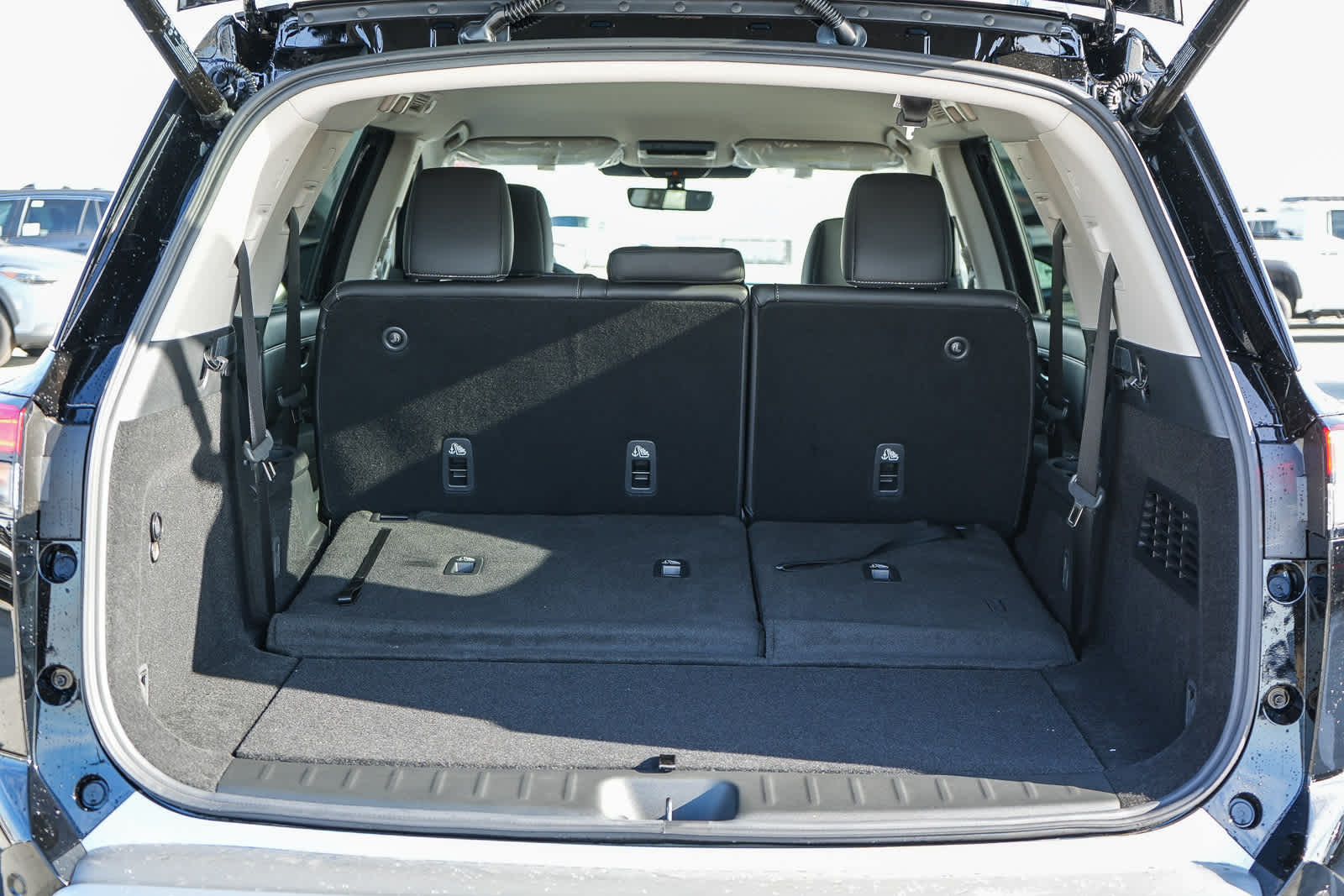 Thumbnail: 2025 Nissan Pathfinder - 12