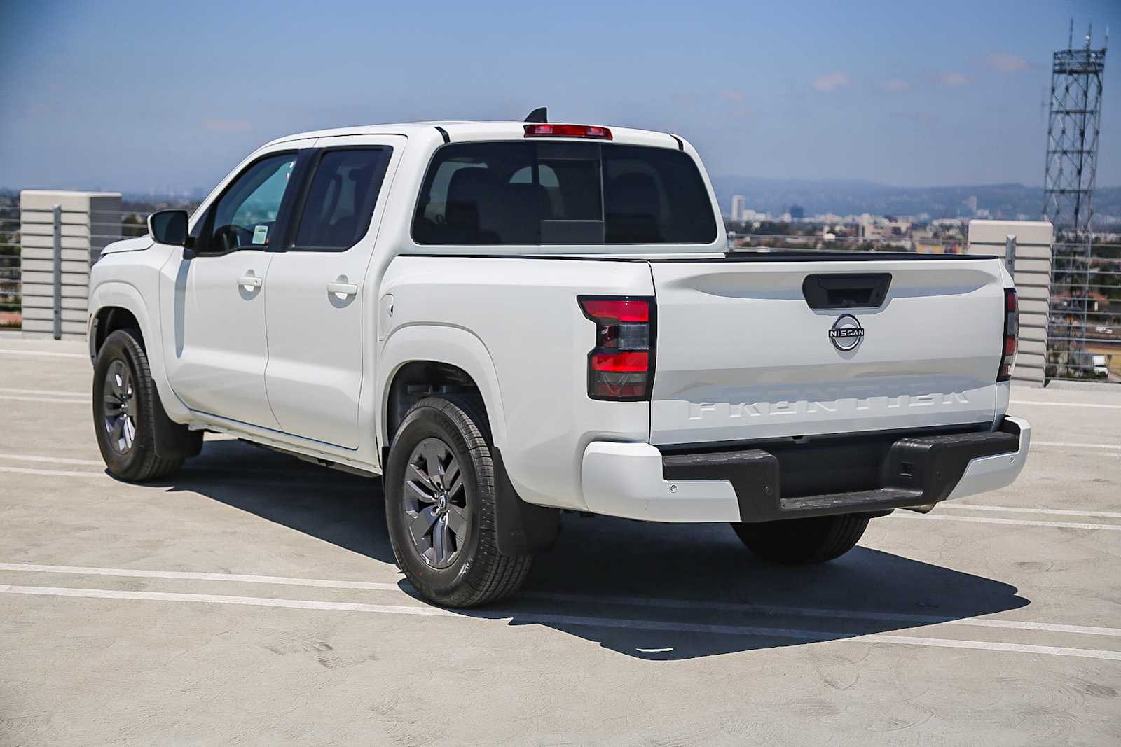 Thumbnail: 2025 Nissan Frontier - 8