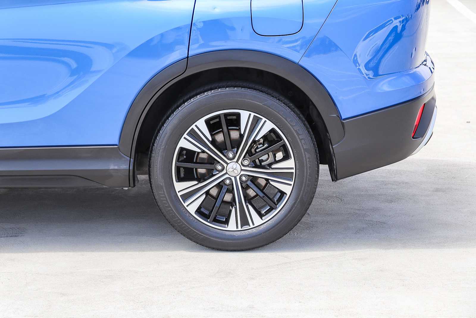 Thumbnail: 2022 Mitsubishi Eclipse Cross - 10