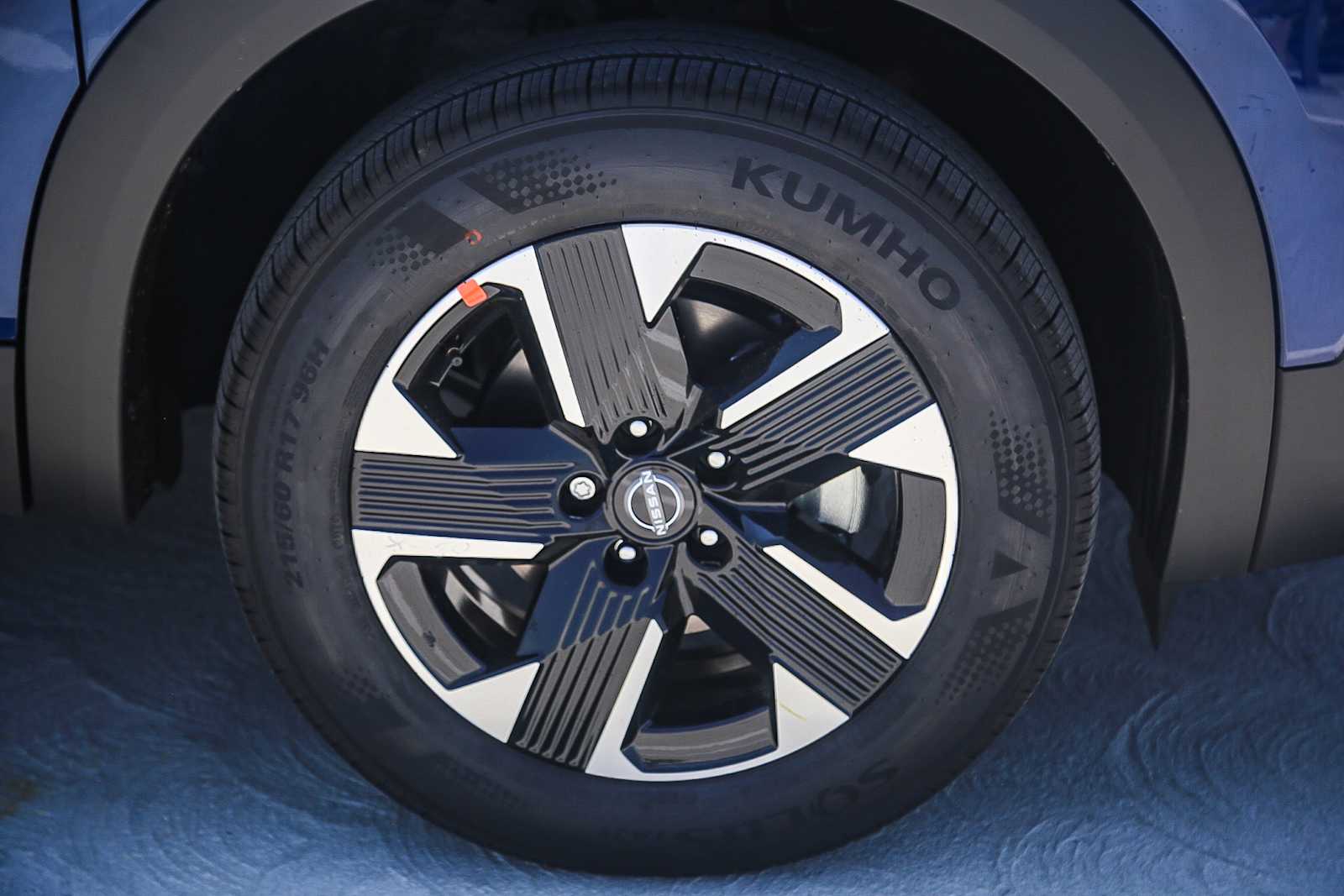 Thumbnail: 2025 Nissan Kicks - 12