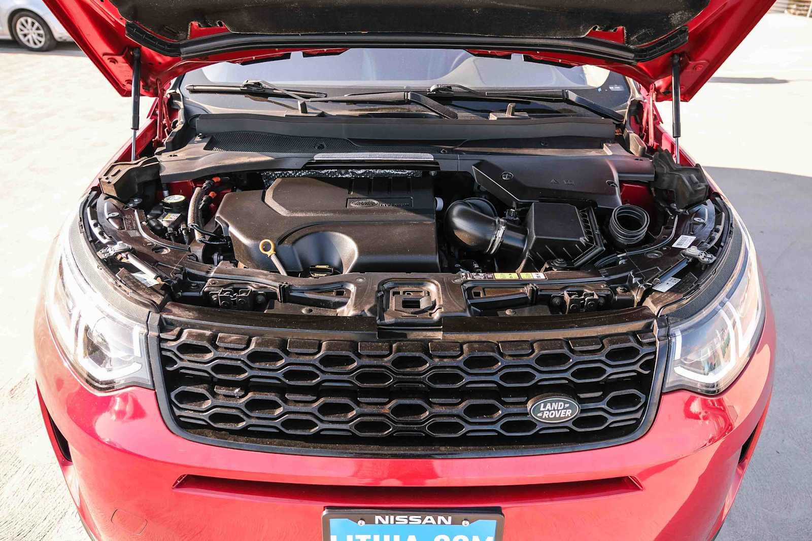 Thumbnail: 2021 Land Rover Discovery Sport - 26