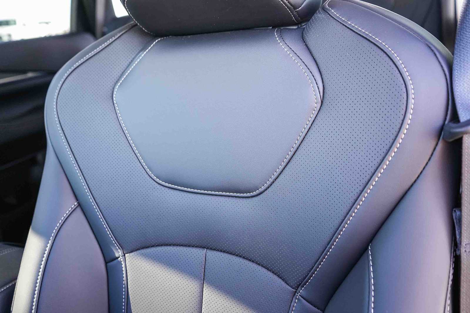 Thumbnail: 2026 INFINITI QX60 - 26