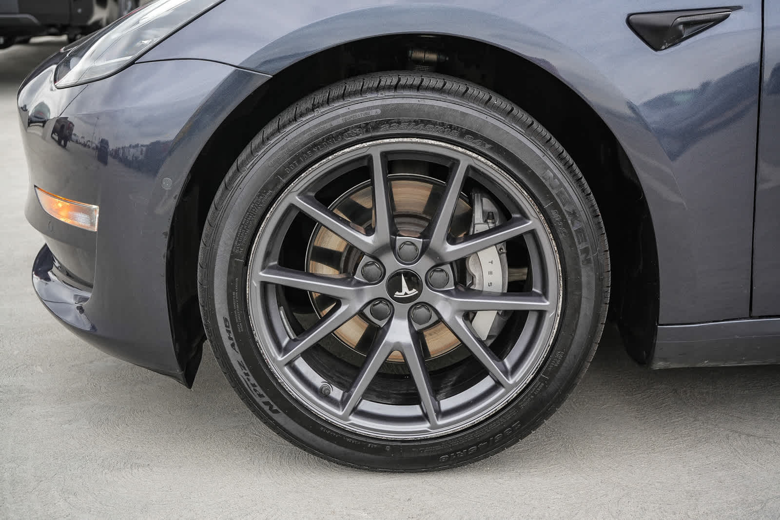 Thumbnail: 2019 Tesla Model 3 - 11