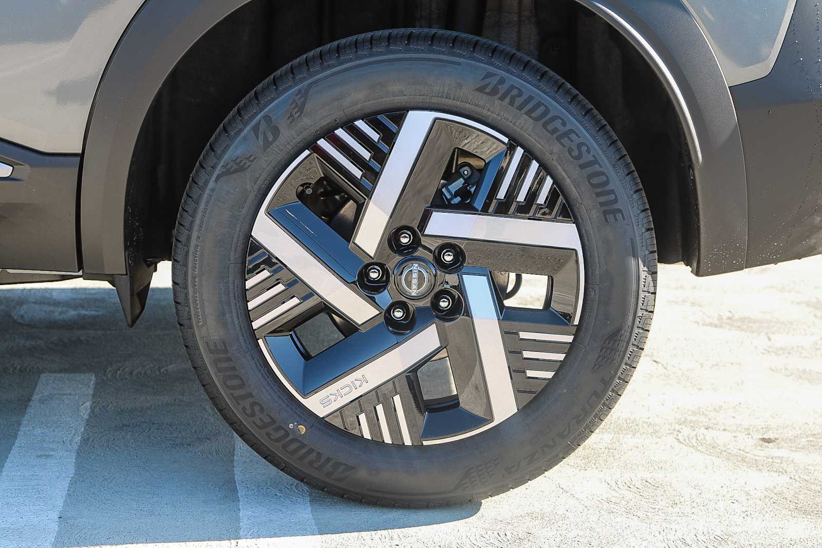 Thumbnail: 2025 Nissan Kicks - 10