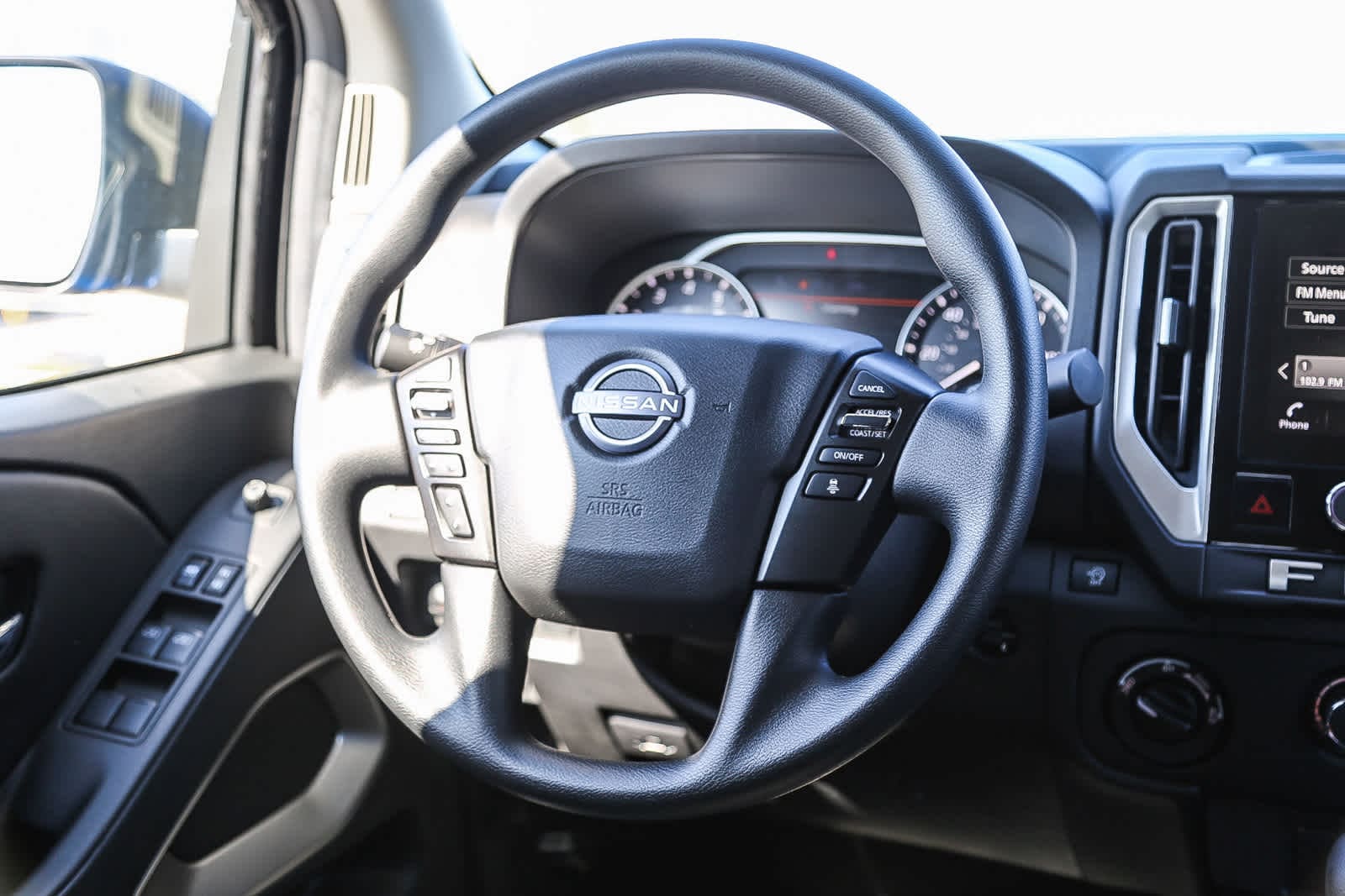 Thumbnail: 2026 Nissan Frontier - 17