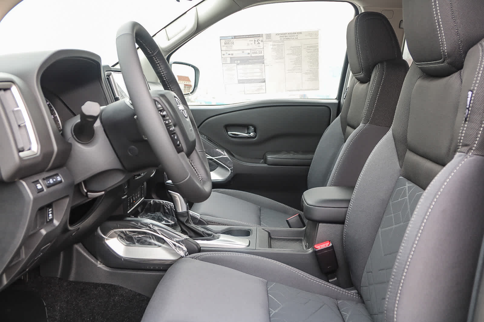 Thumbnail: 2025 Nissan Frontier - 19