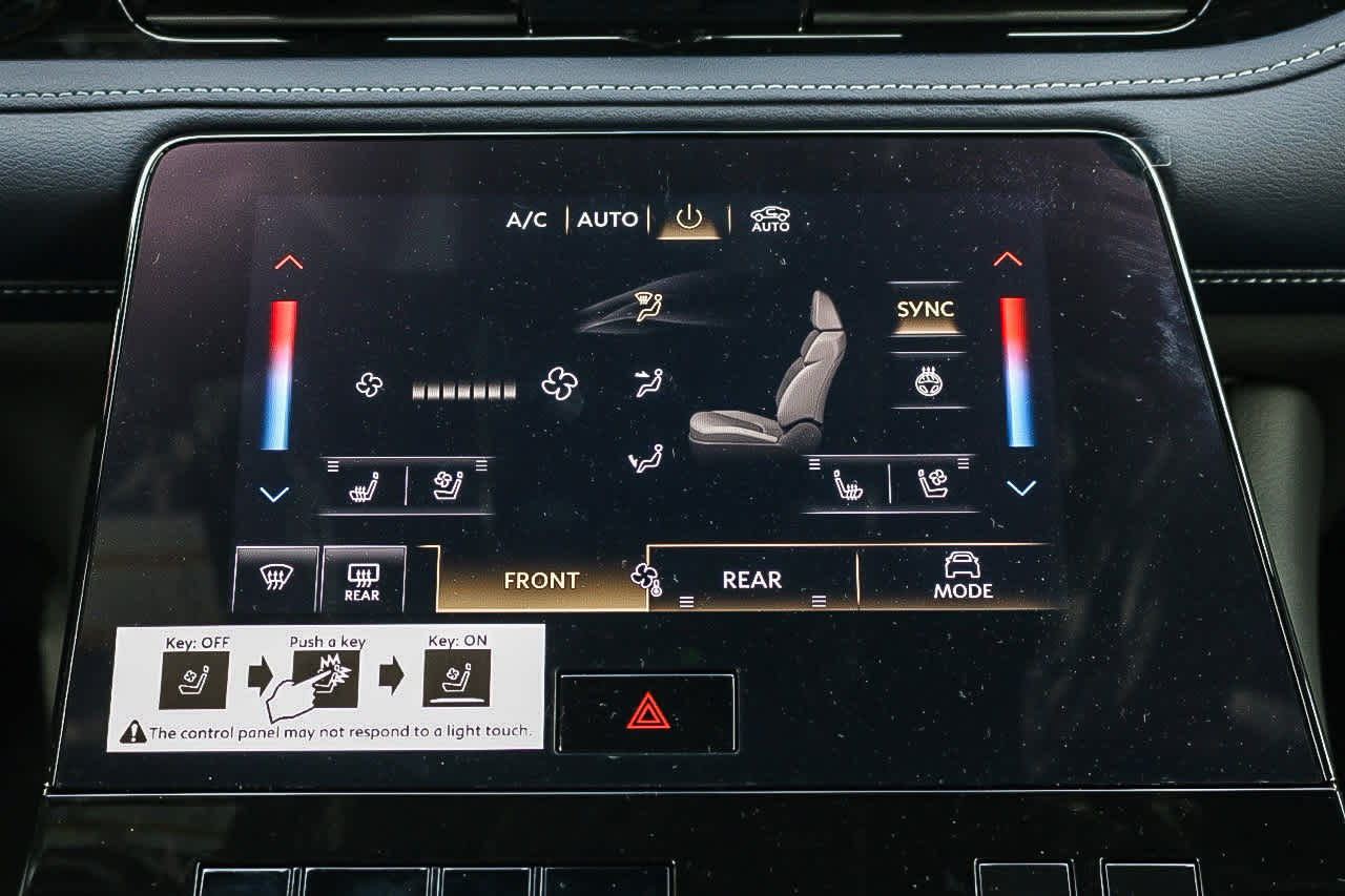 Thumbnail: 2026 INFINITI QX80 - 16