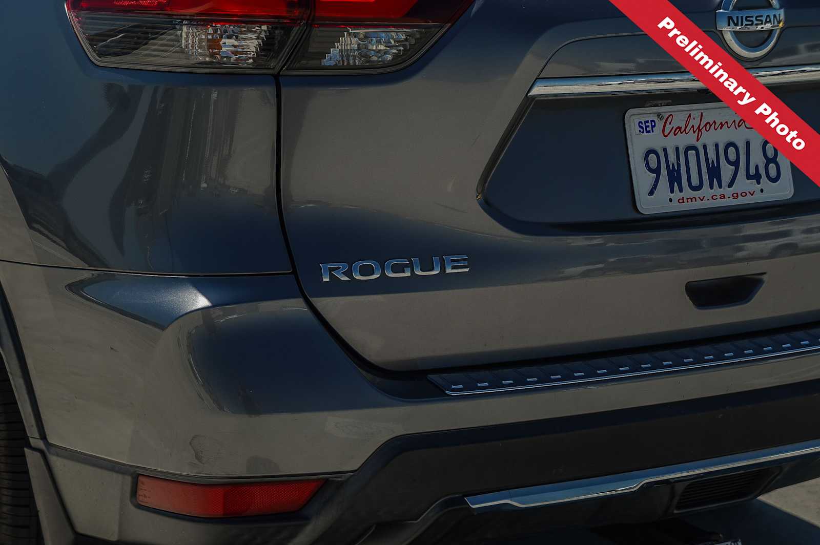 Thumbnail: 2018 Nissan Rogue - 9
