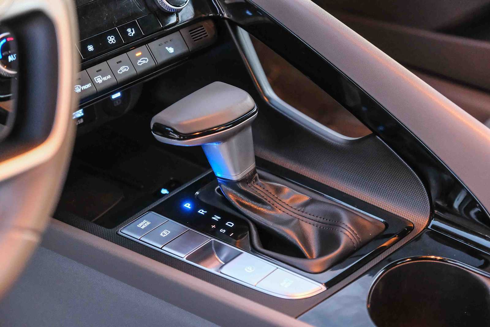 Thumbnail: 2025 Hyundai Elantra - 19