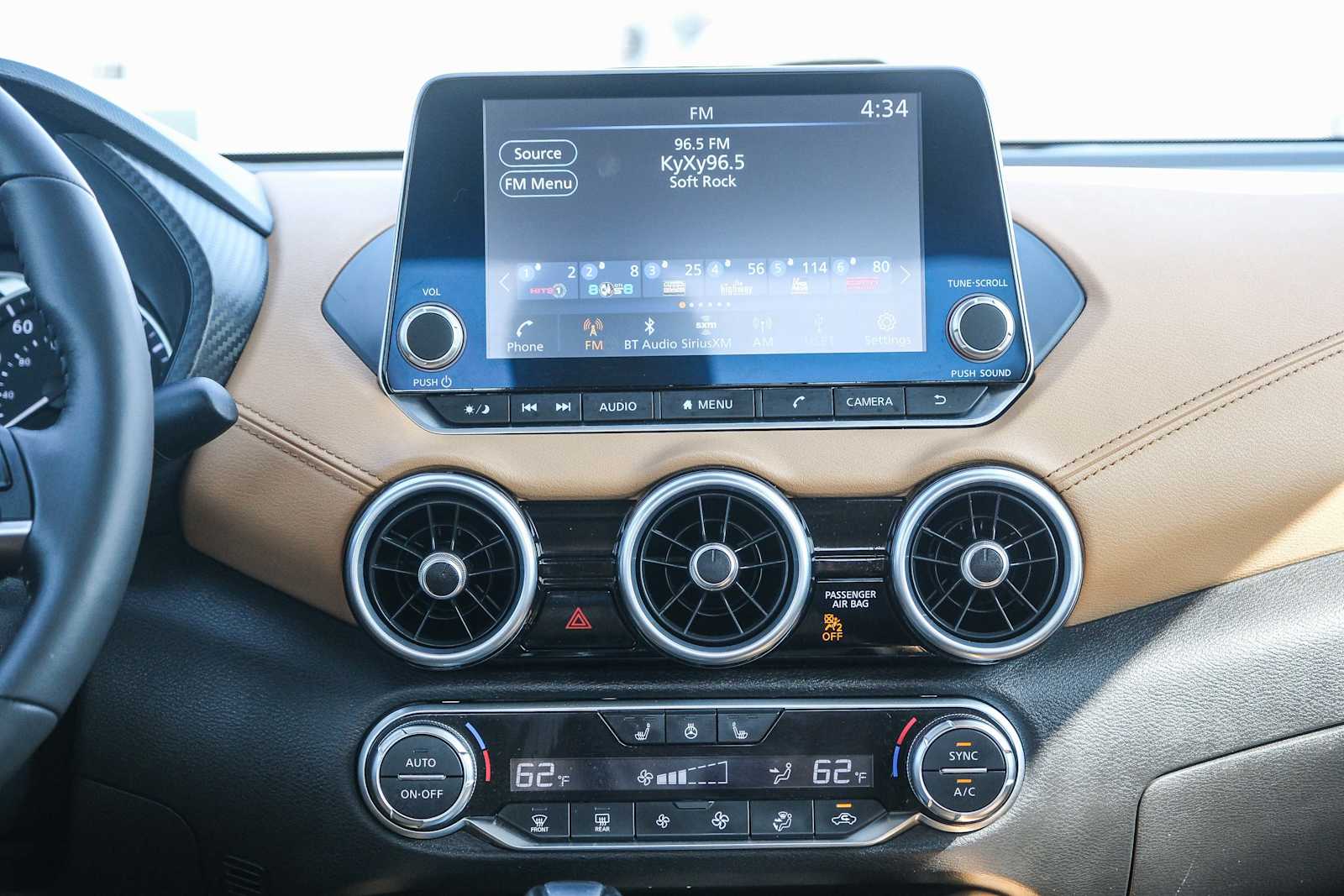 Thumbnail: 2023 Nissan Sentra - 14