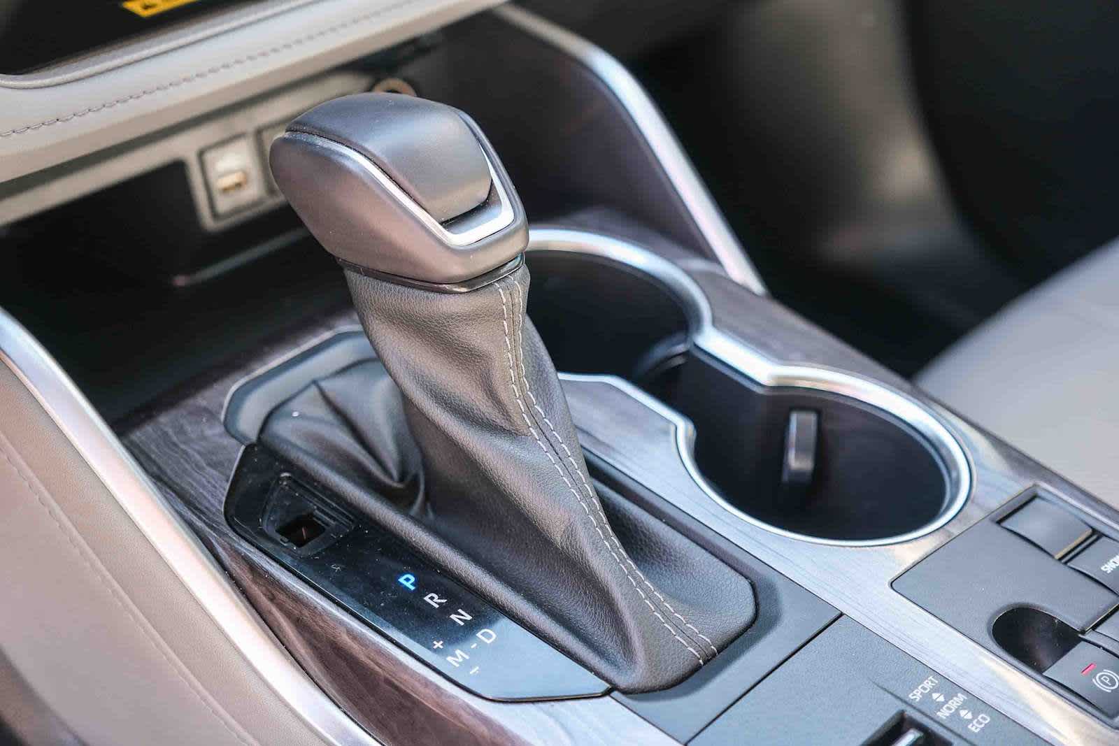 Thumbnail: 2023 Toyota Highlander - 20