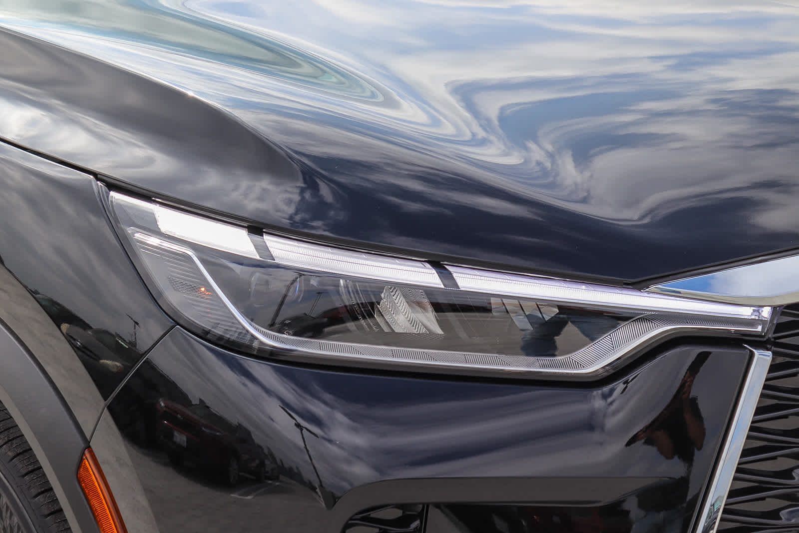 Thumbnail: 2025 INFINITI QX60 - 4