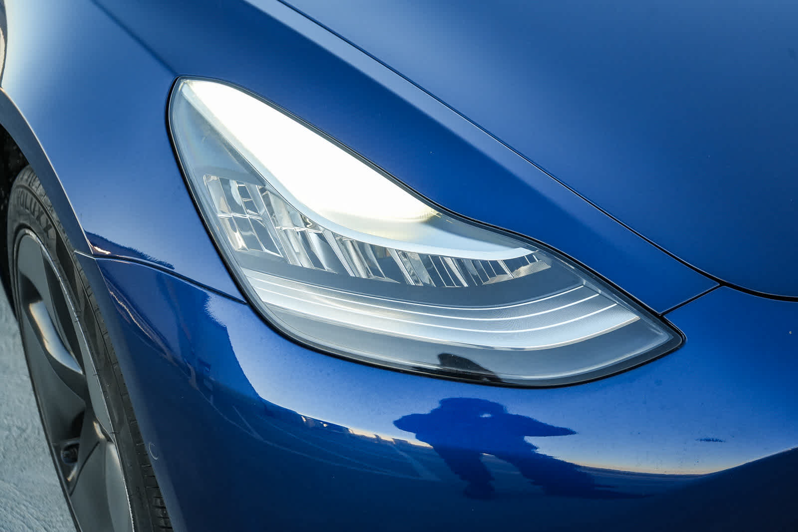 Thumbnail: 2018 Tesla Model 3 - 4