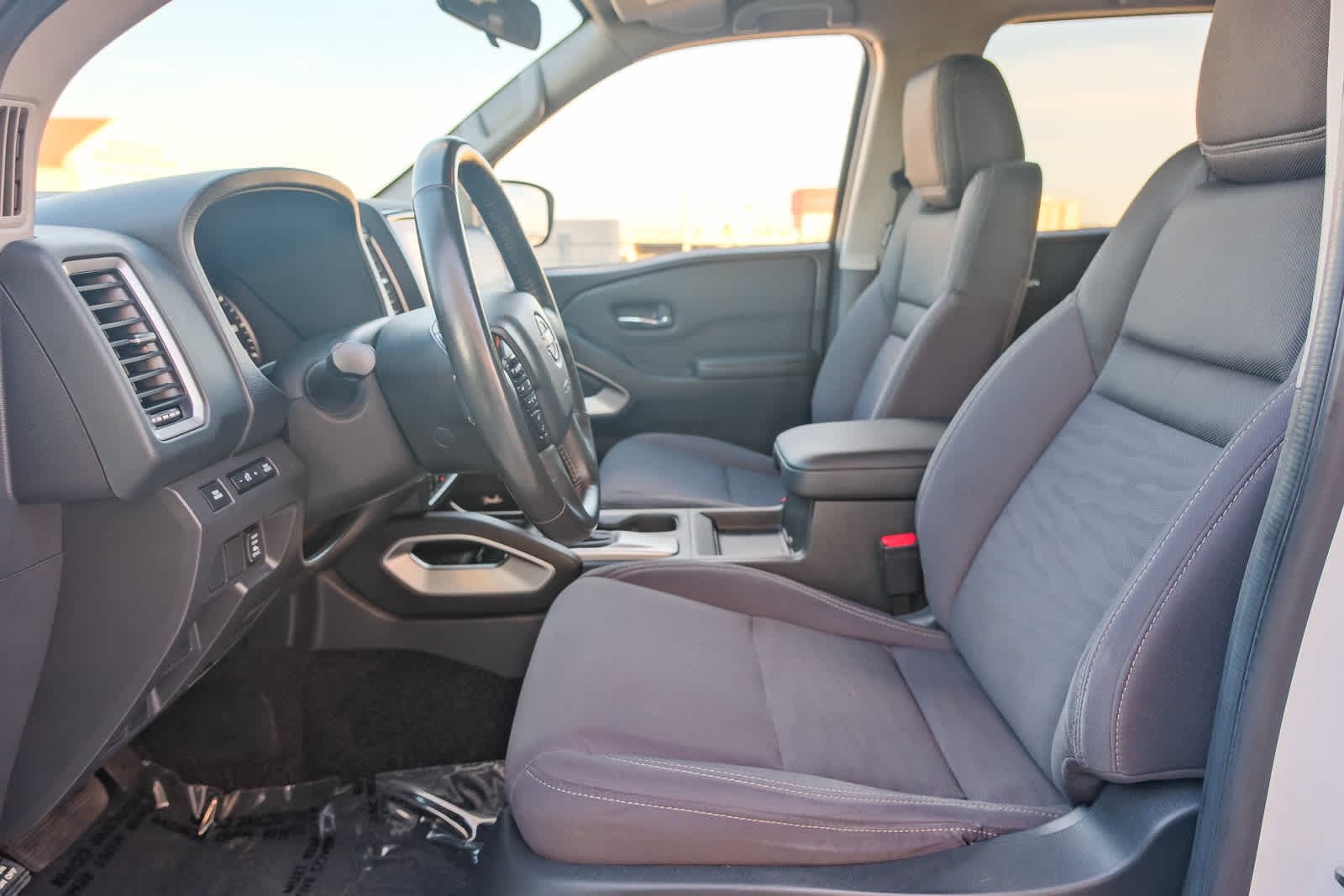 Thumbnail: 2023 Nissan Frontier - 19