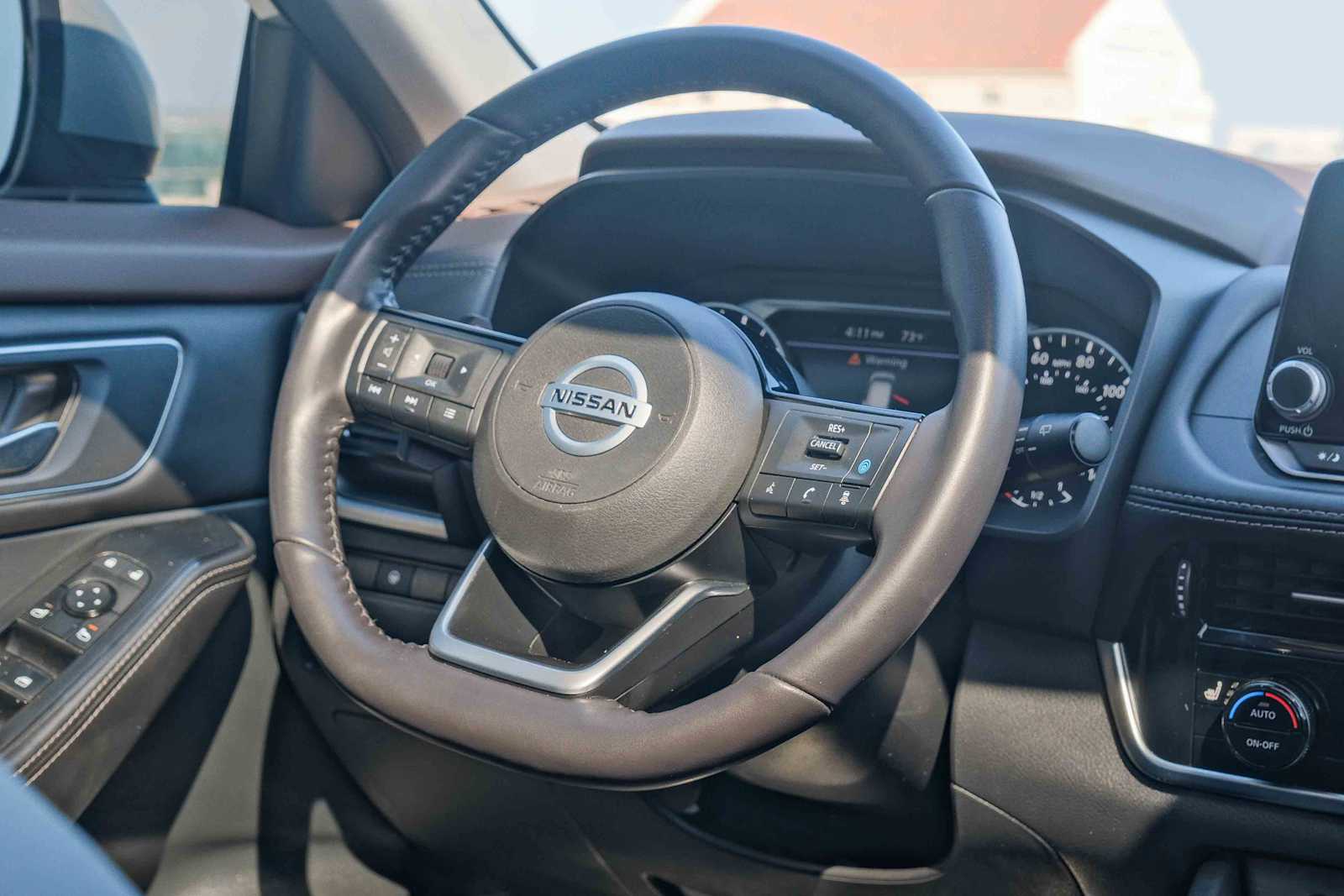 Thumbnail: 2021 Nissan Rogue - 16