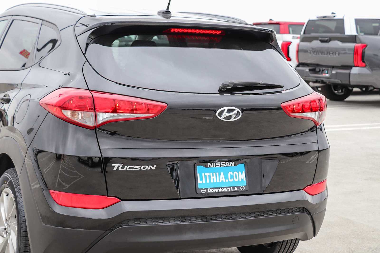 Thumbnail: 2017 Hyundai Tucson - 8