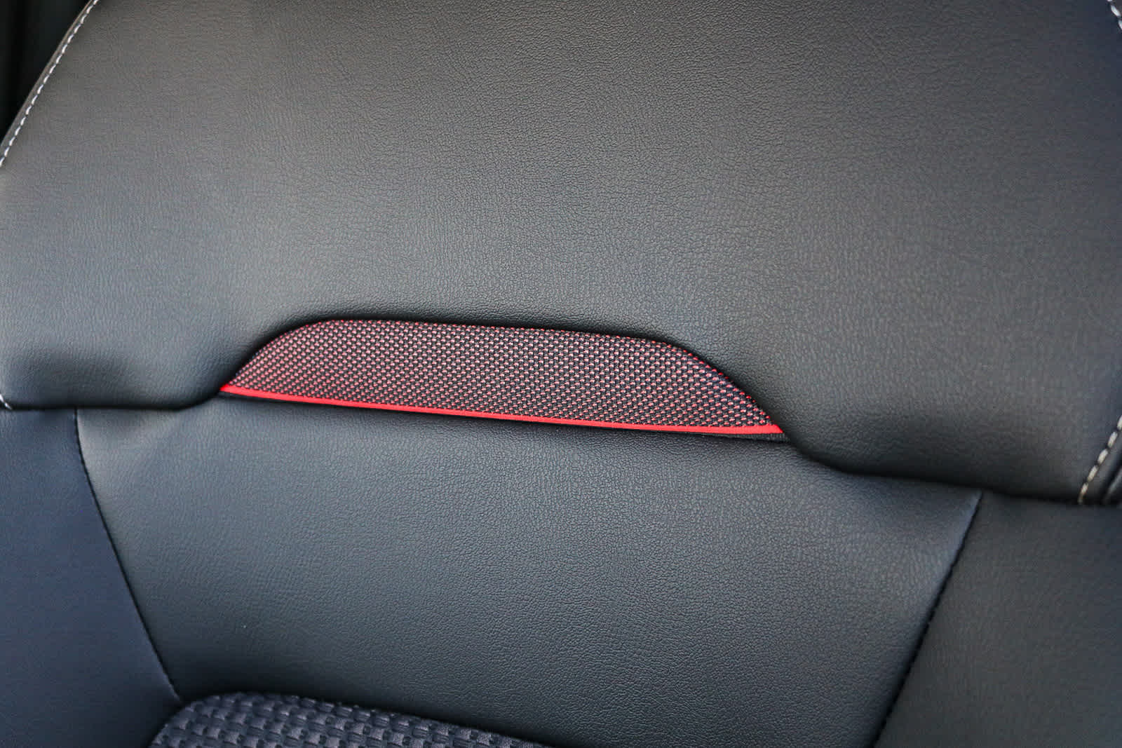 Thumbnail: 2026 Nissan Kicks - 26