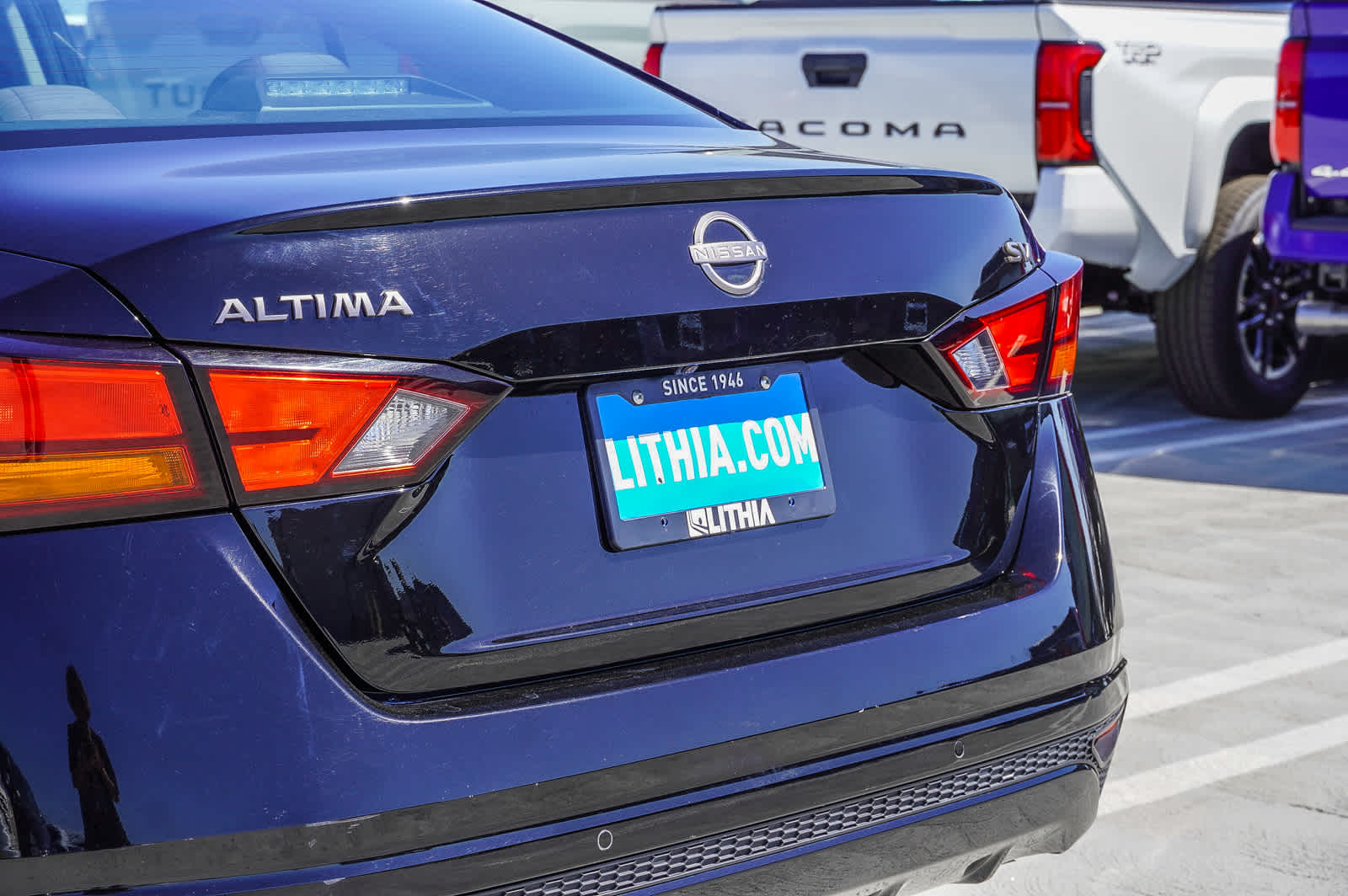 Thumbnail: 2023 Nissan Altima - 8