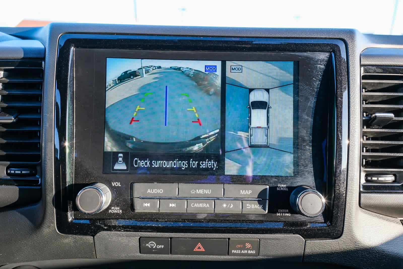 Thumbnail: 2023 Nissan Frontier - 25