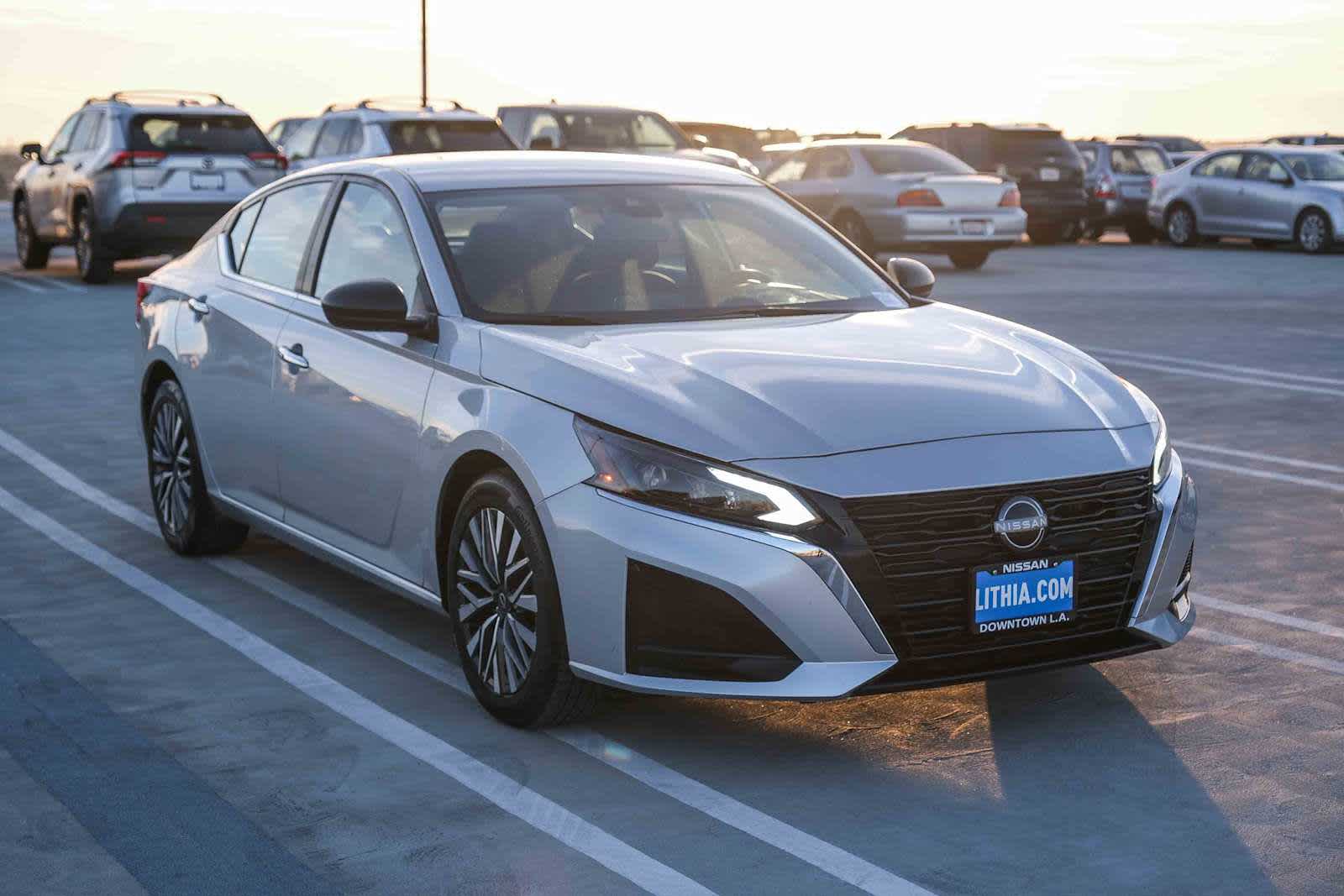 Thumbnail: 2024 Nissan Altima - 4