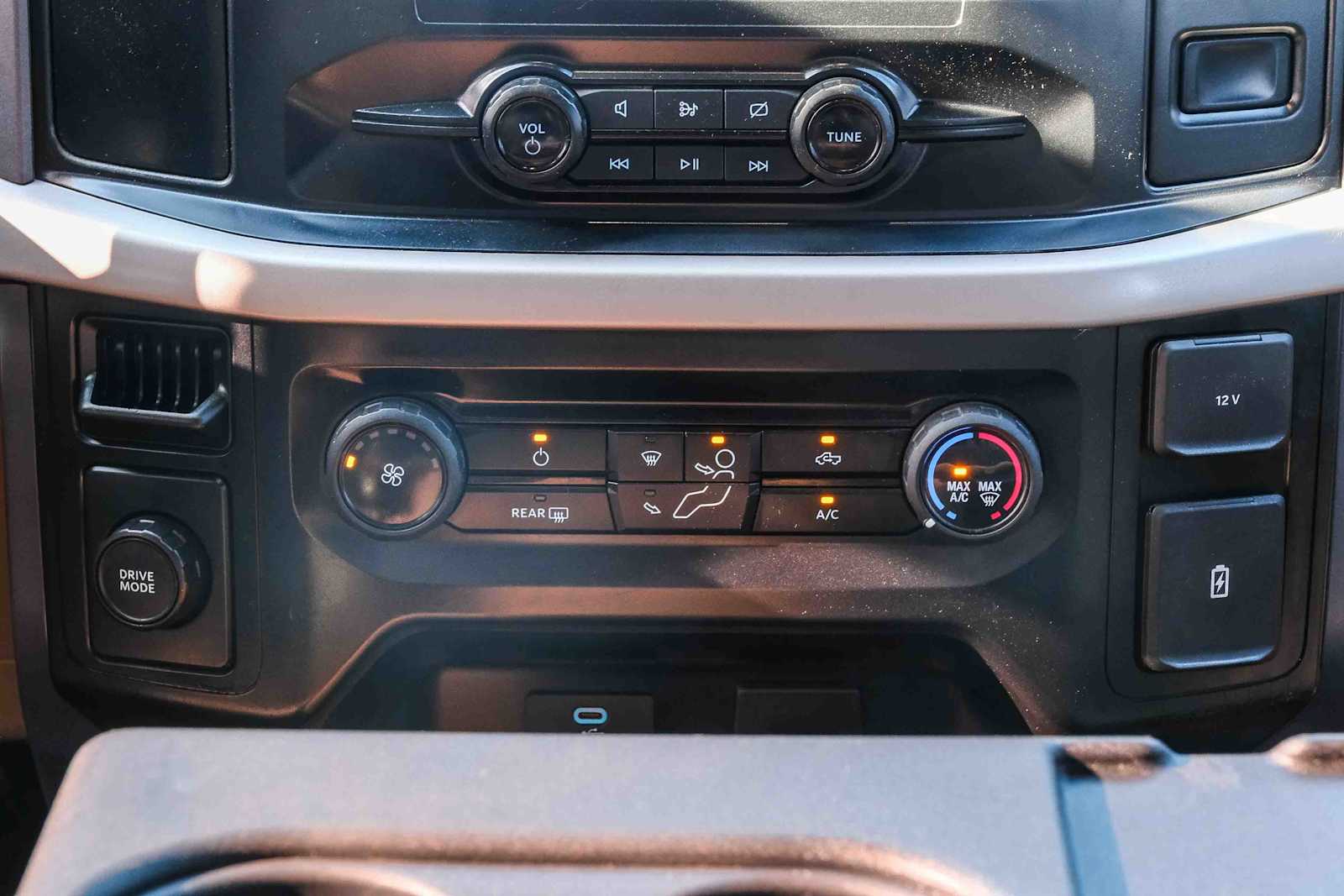 Thumbnail: 2023 Ford F-150 - 16