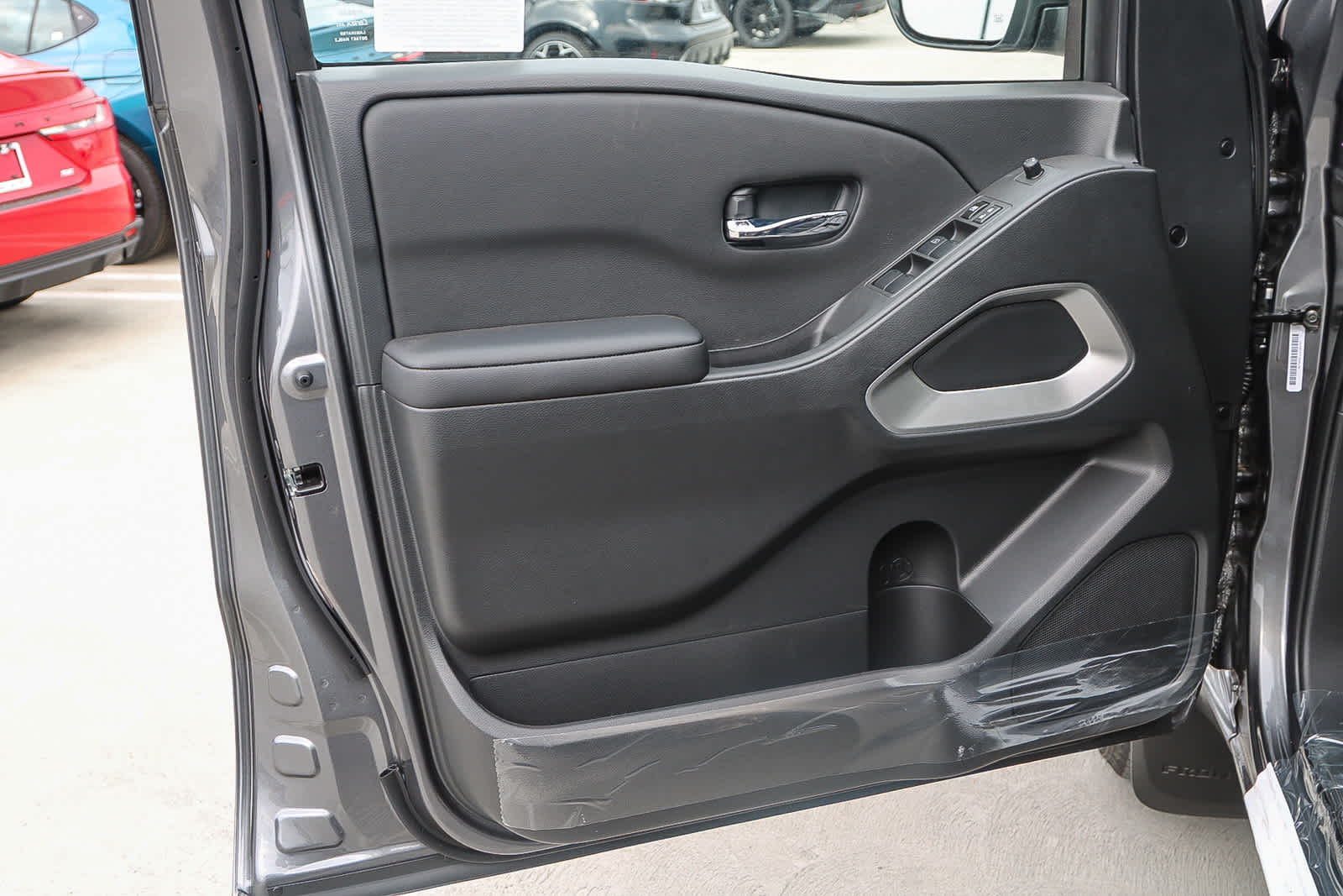 Thumbnail: 2025 Nissan Frontier - 23