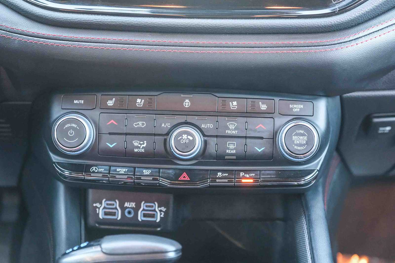 Thumbnail: 2024 Dodge Durango - 16