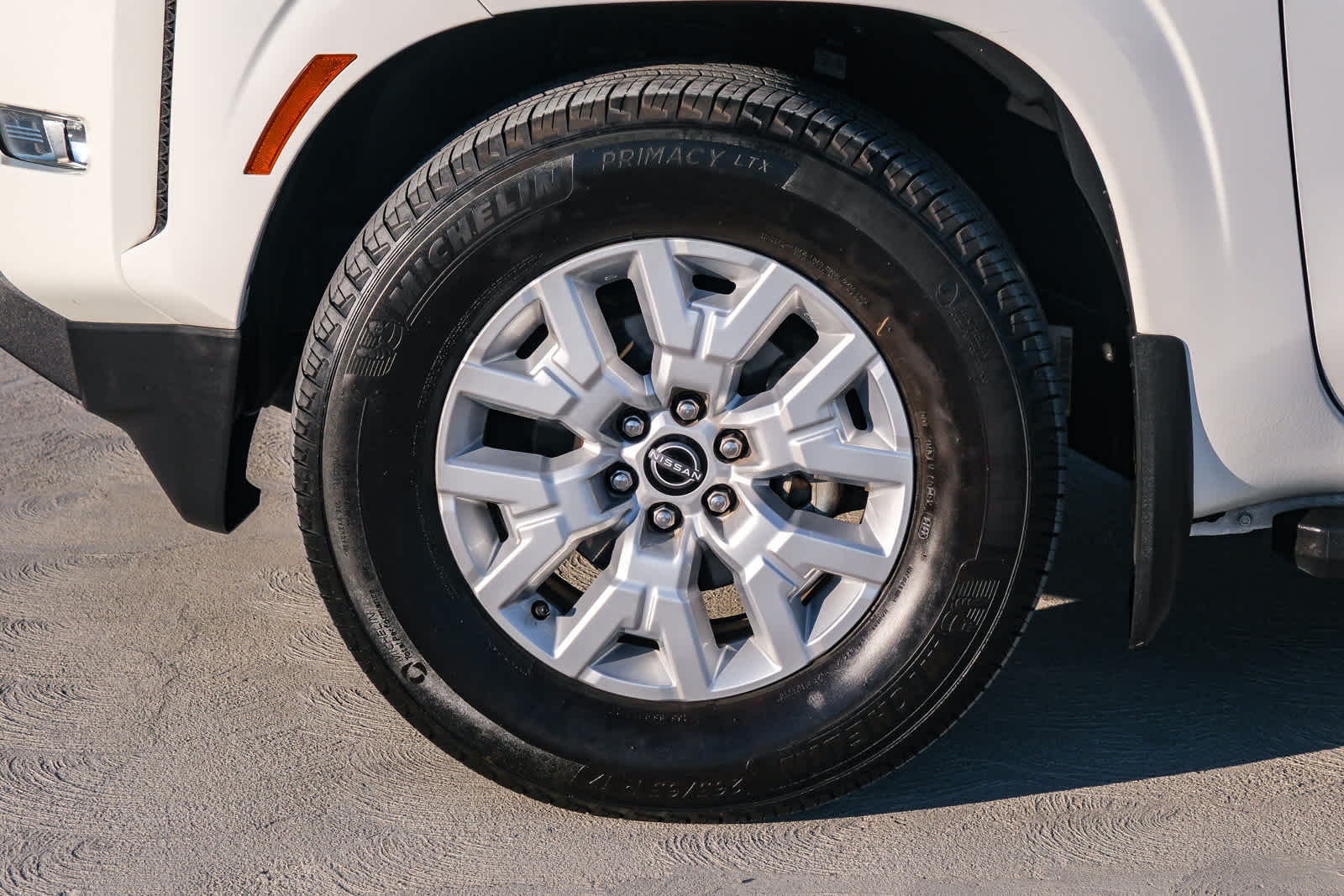 Thumbnail: 2023 Nissan Frontier - 10