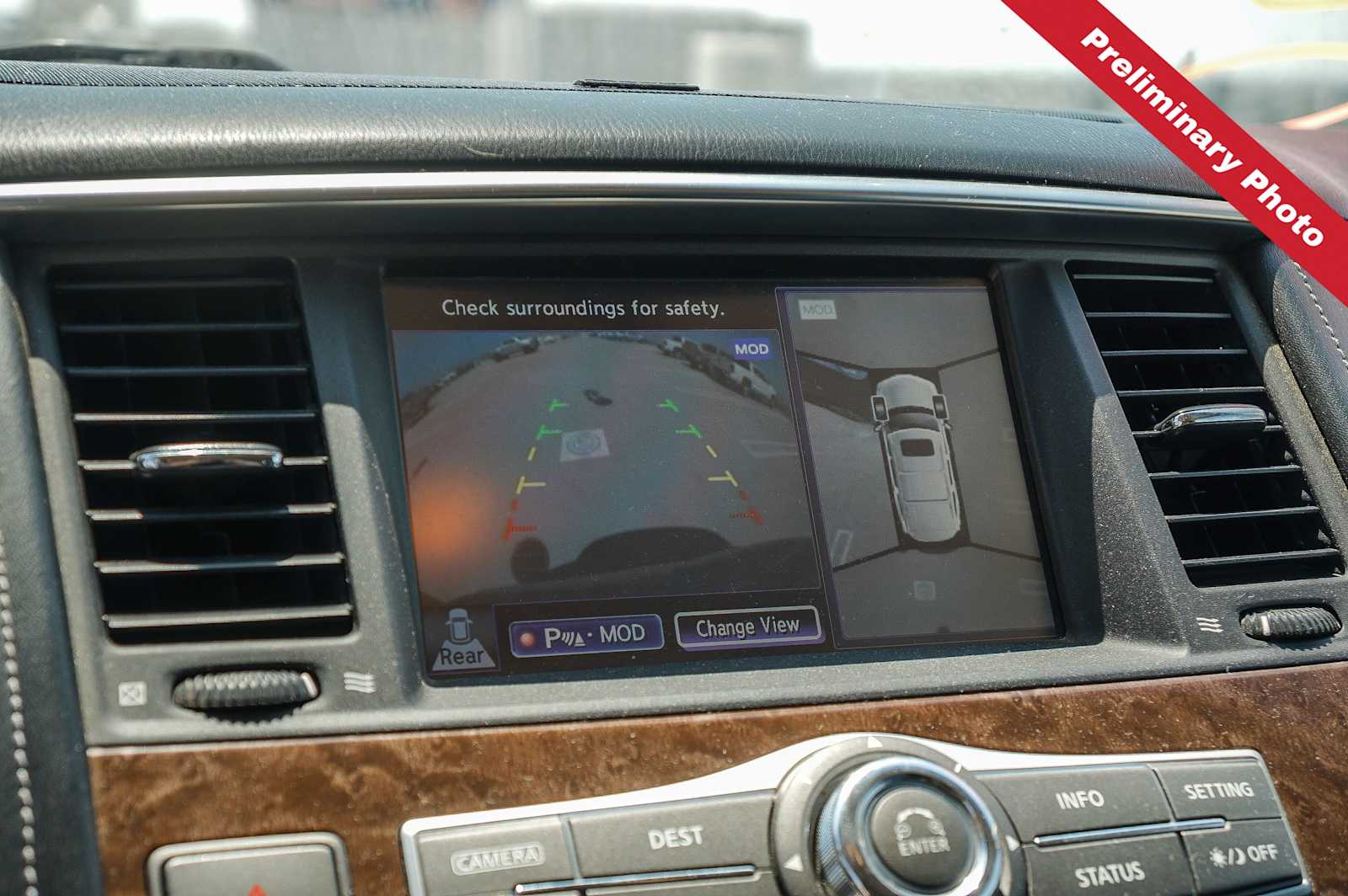 Thumbnail: 2015 INFINITI QX80 - 20