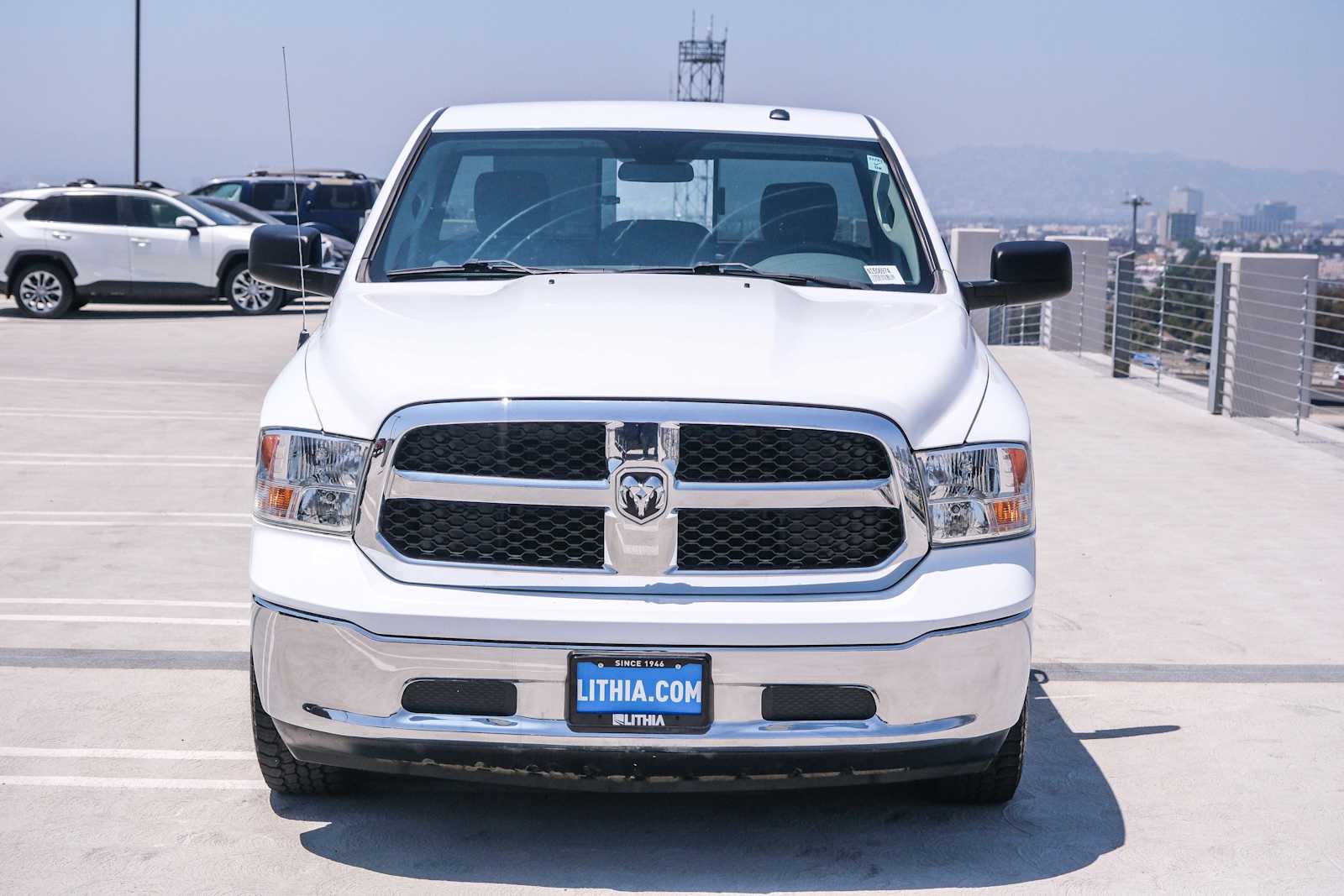 Thumbnail: 2019 RAM 1500 Classic - 2