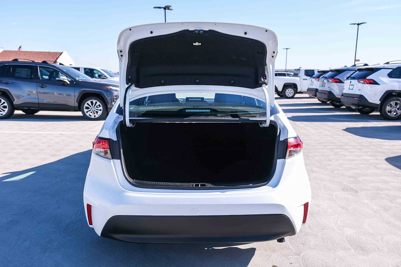 Thumbnail: 2024 Toyota Corolla - 23