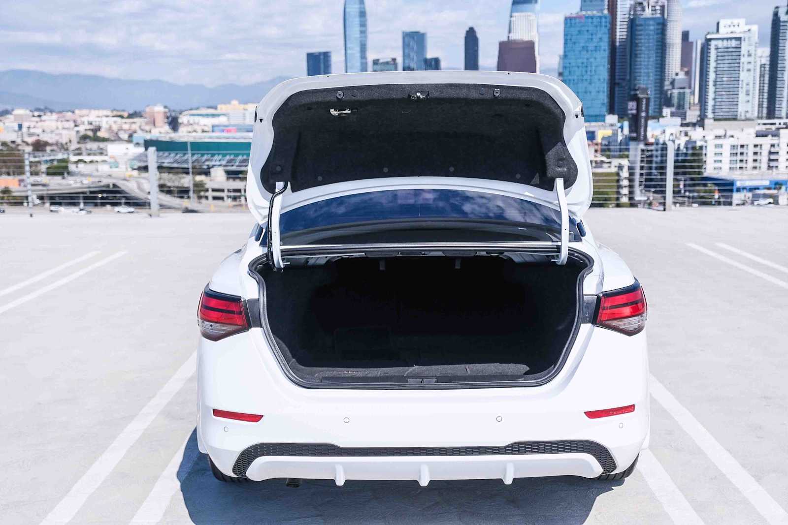 Thumbnail: 2023 Nissan Sentra - 24