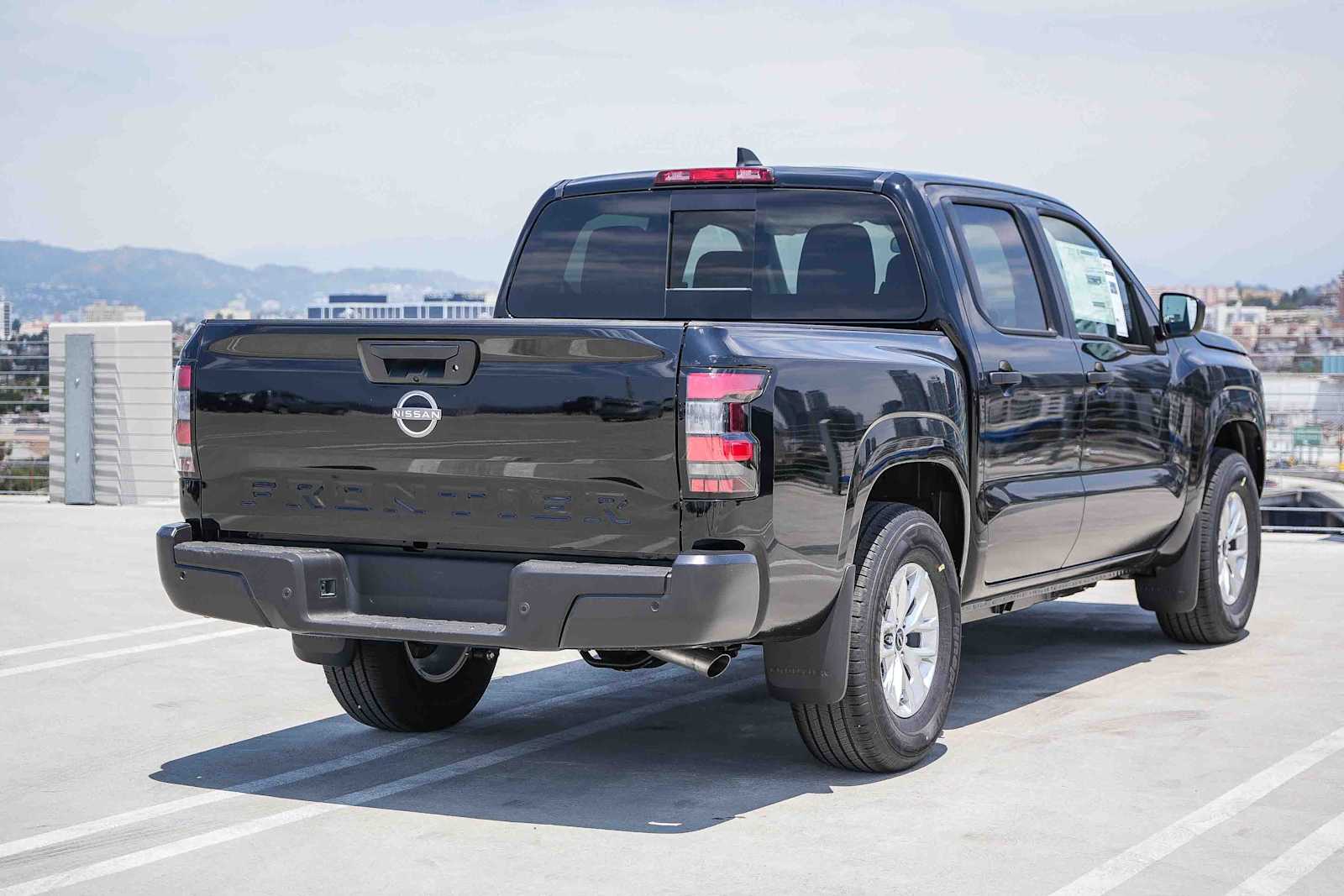 Thumbnail: 2026 Nissan Frontier - 6