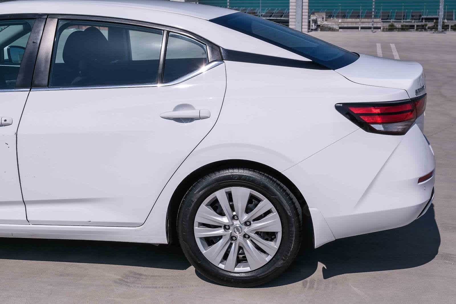 Thumbnail: 2023 Nissan Sentra - 8