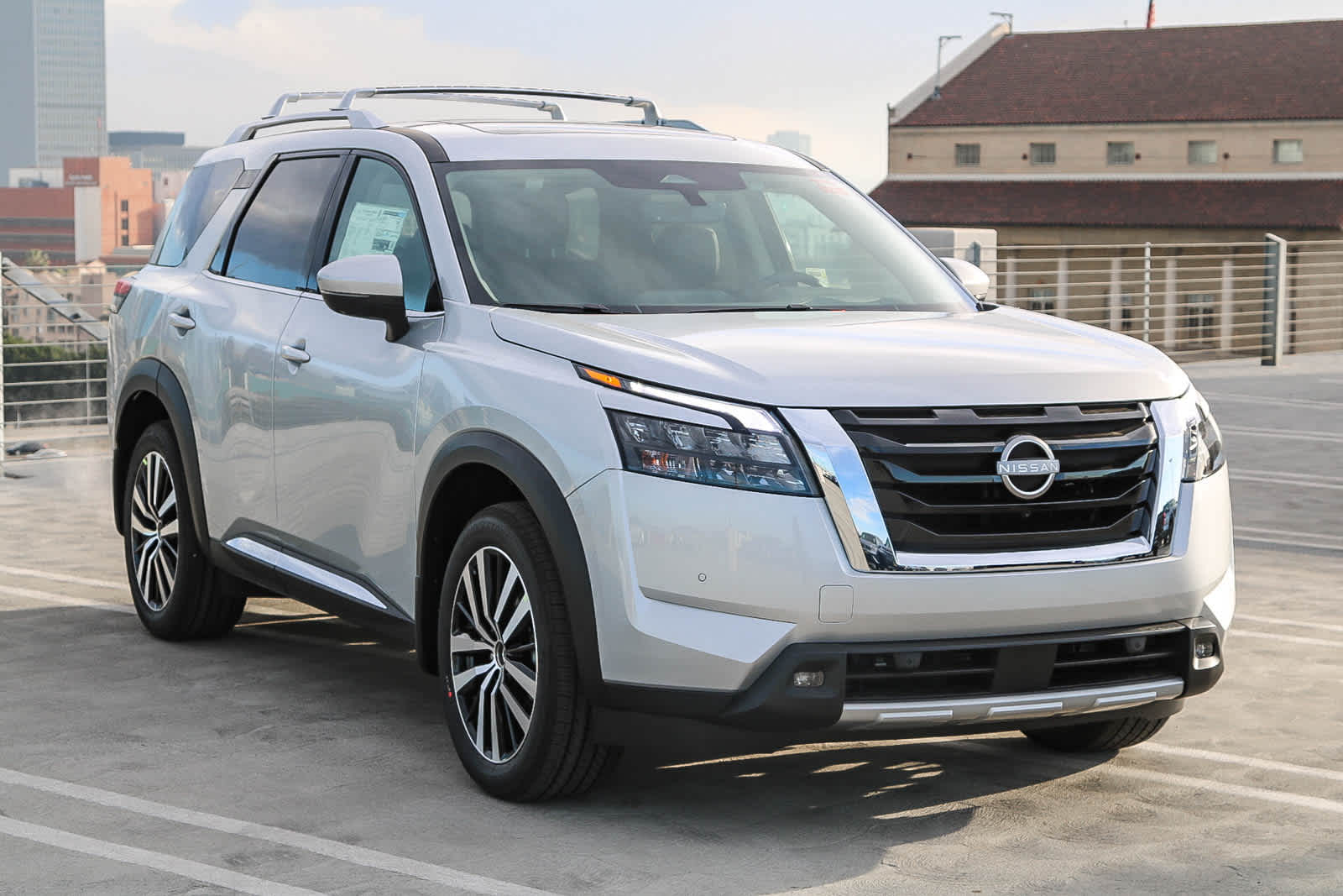 Thumbnail: 2025 Nissan Pathfinder - 3