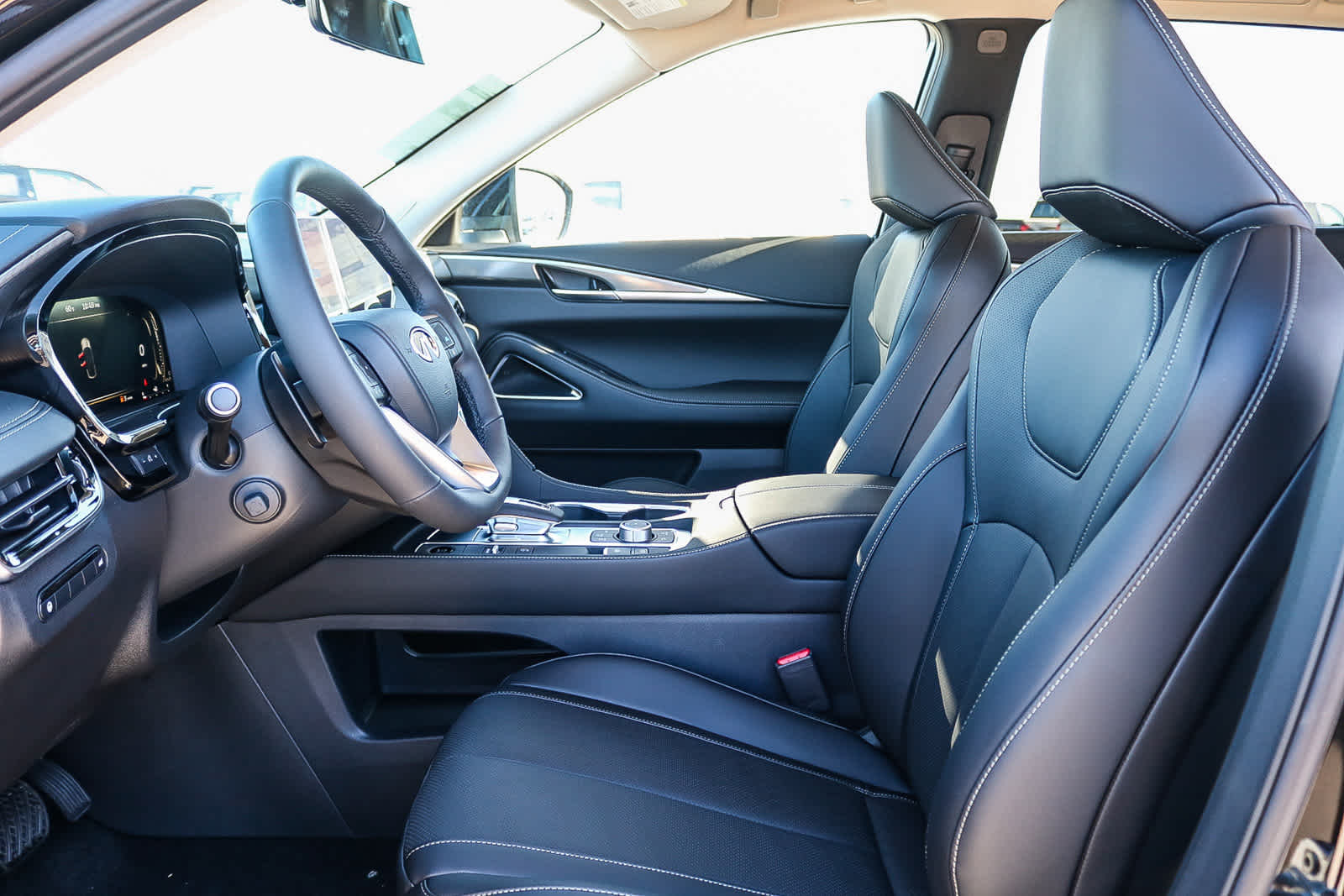 Thumbnail: 2026 INFINITI QX60 - 19