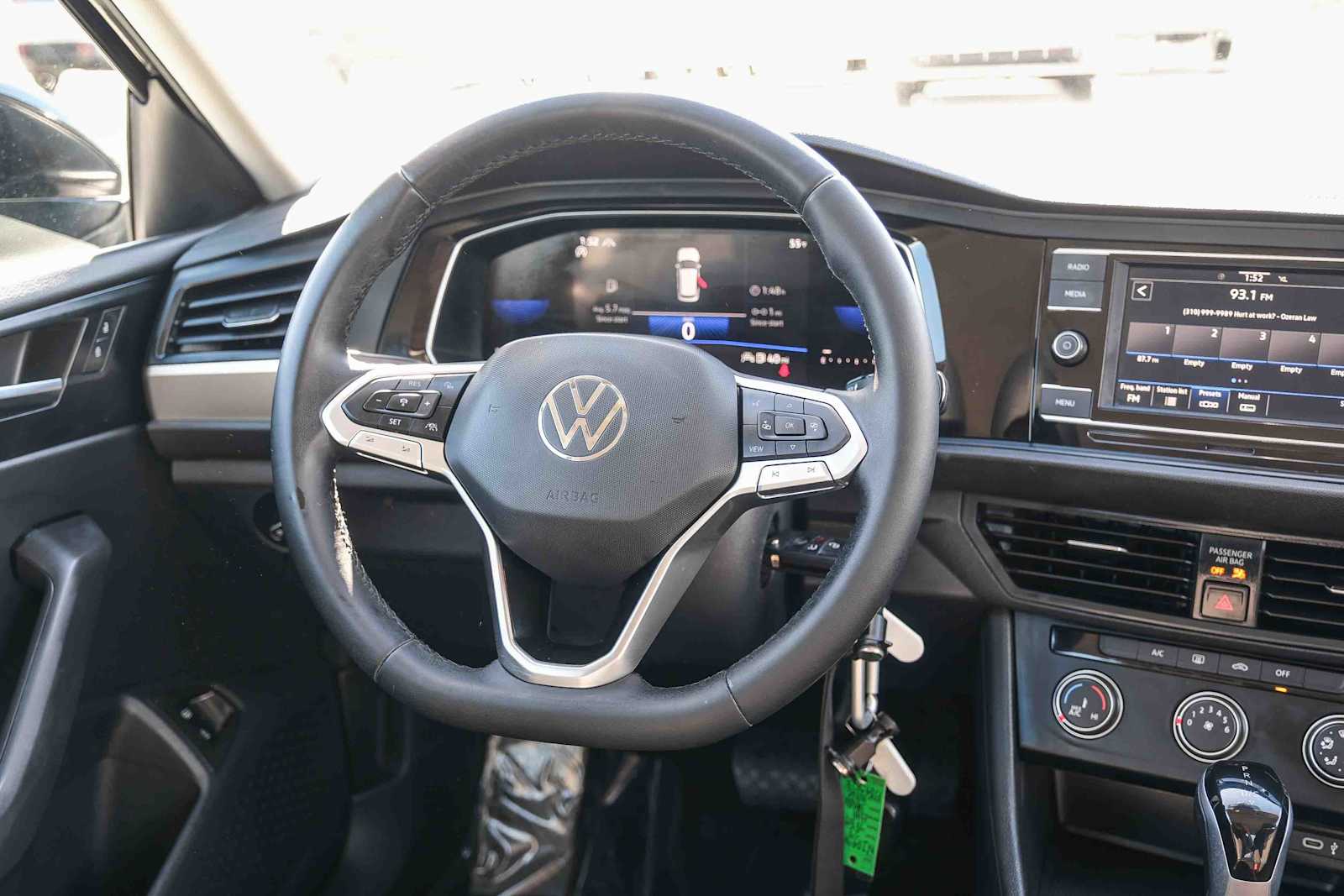 Thumbnail: 2024 Volkswagen Jetta - 17