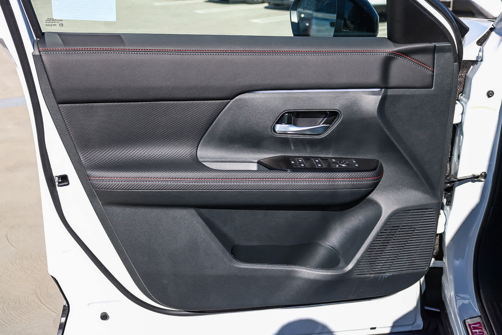 Thumbnail: 2026 Nissan Kicks - 23