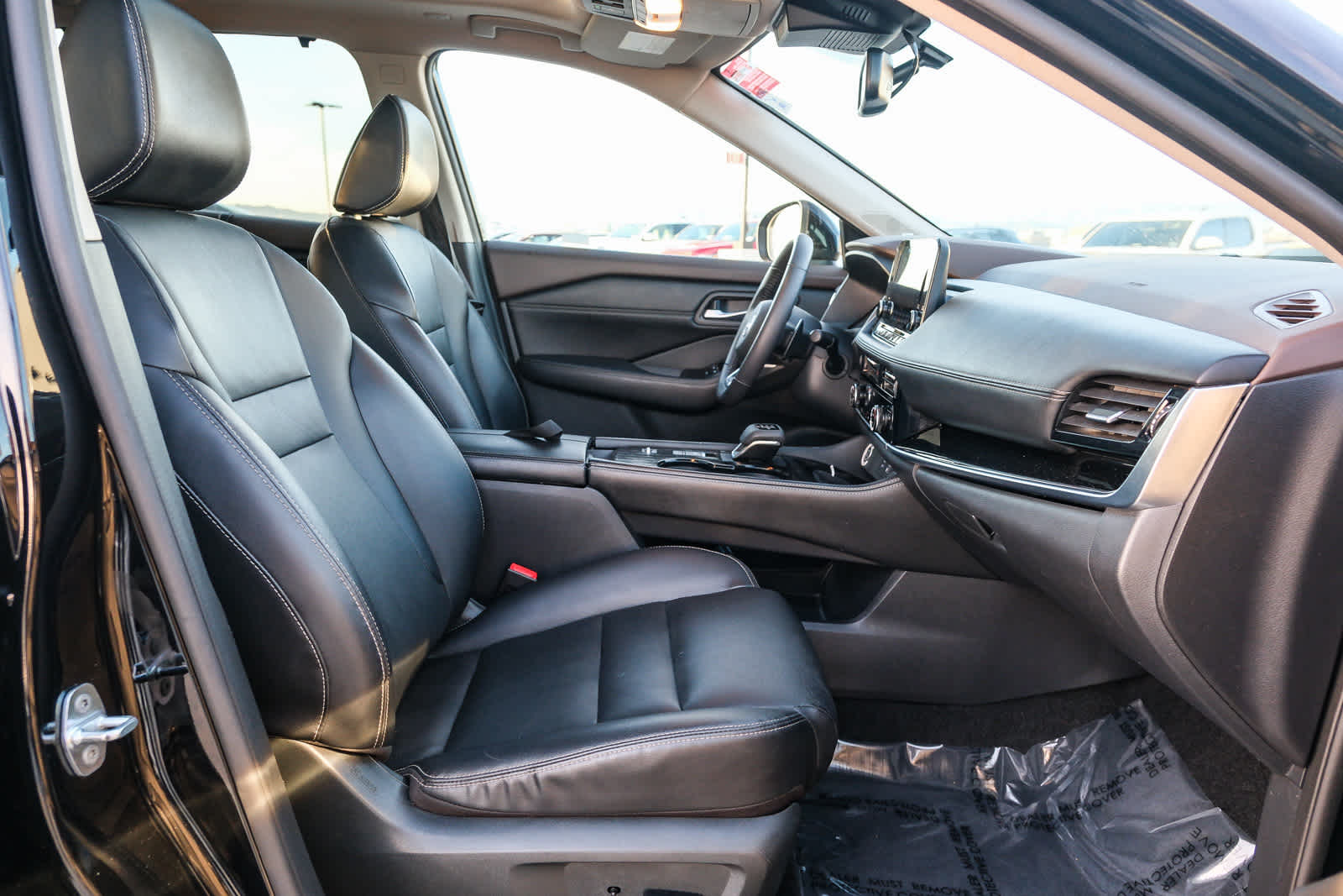 Thumbnail: 2023 Nissan Rogue - 18