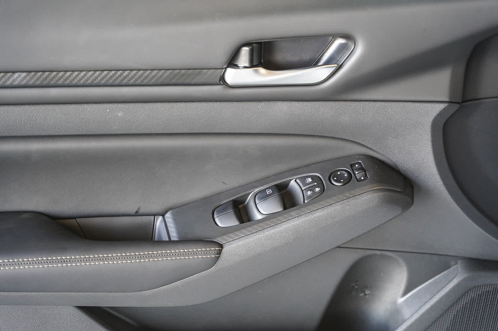 Thumbnail: 2025 Nissan Altima - 22