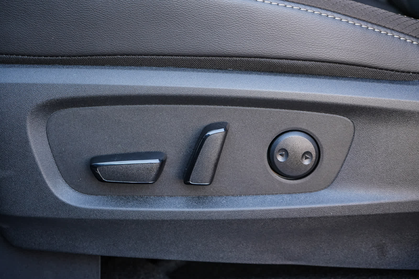 Thumbnail: 2025 Nissan Pathfinder - 22