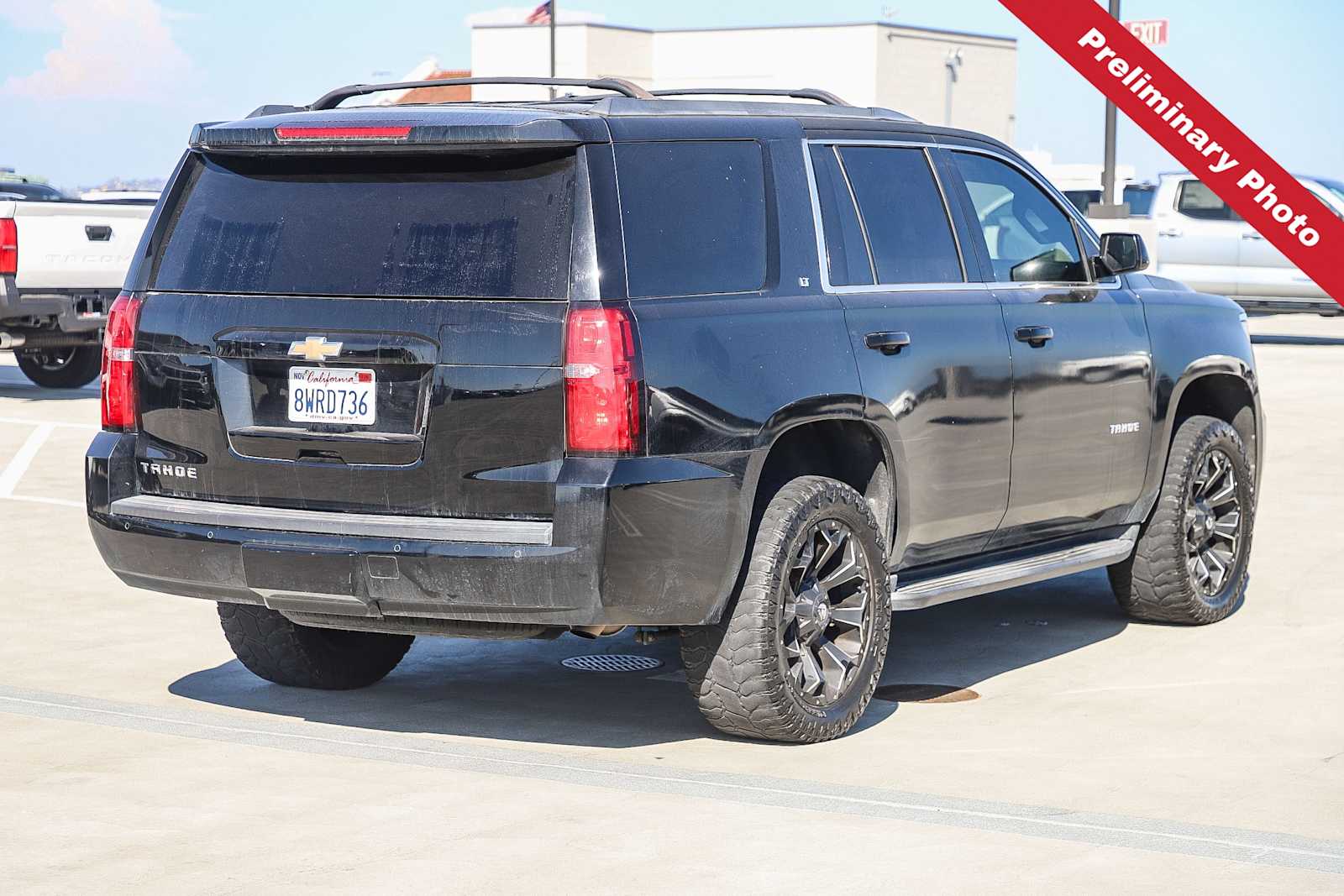Thumbnail: 2017 Chevrolet Tahoe - 6